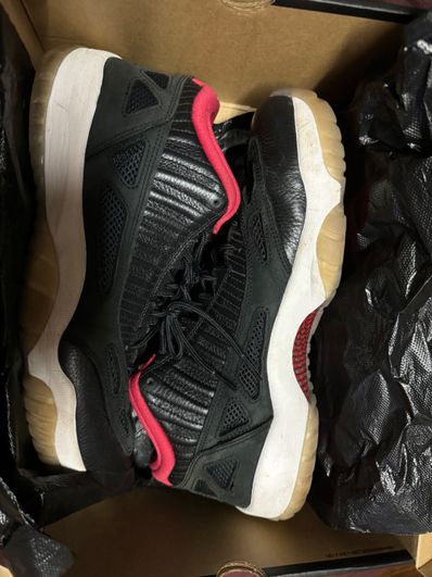 Air Jordan 11 Low IE "Bred"