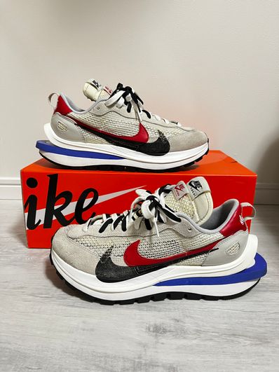 sacai × Nike Vapor Waffle "Royal Fuchsia"