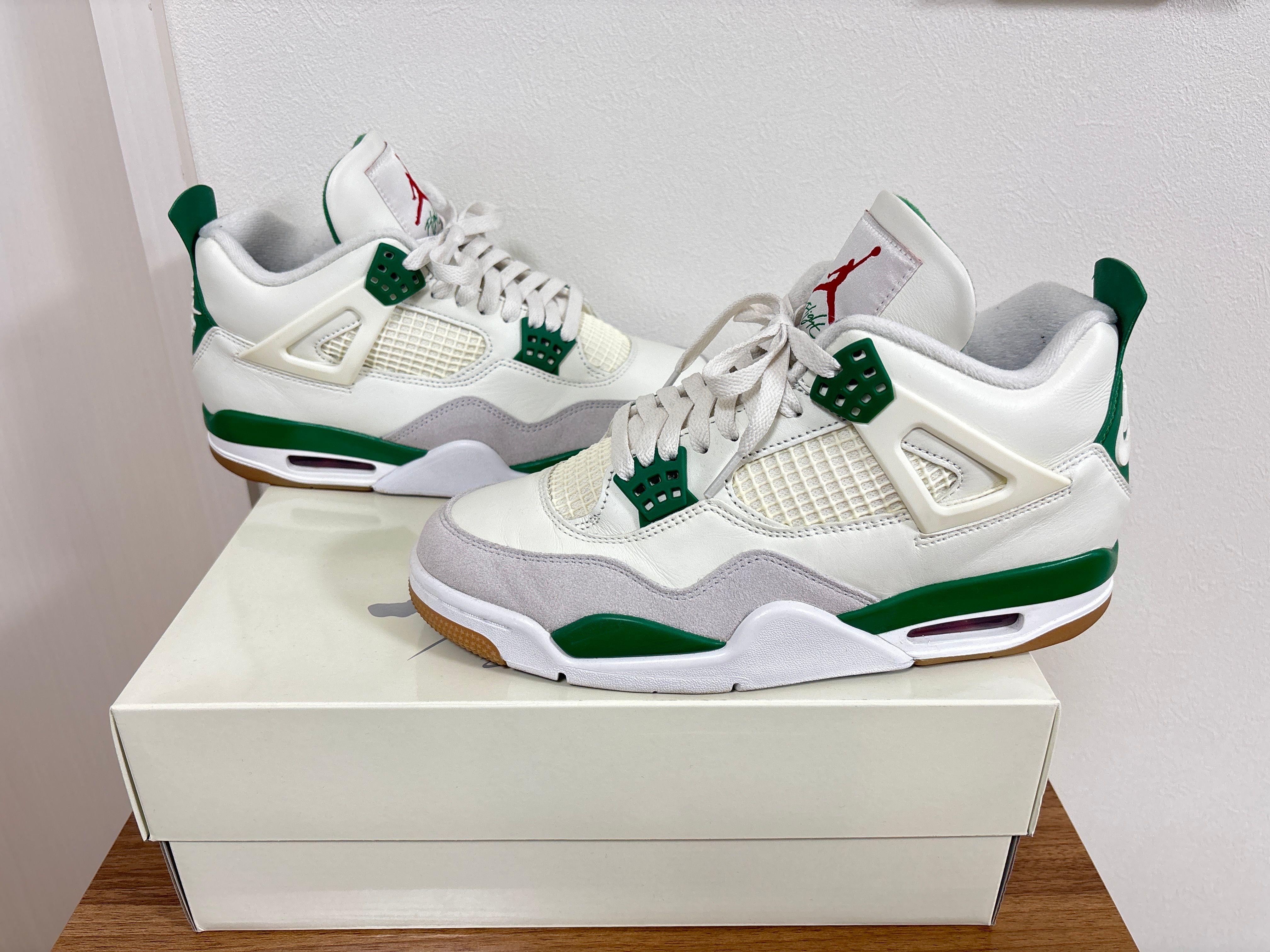 Nike SB × Air Jordan 4 Retro SP "Pine Green"