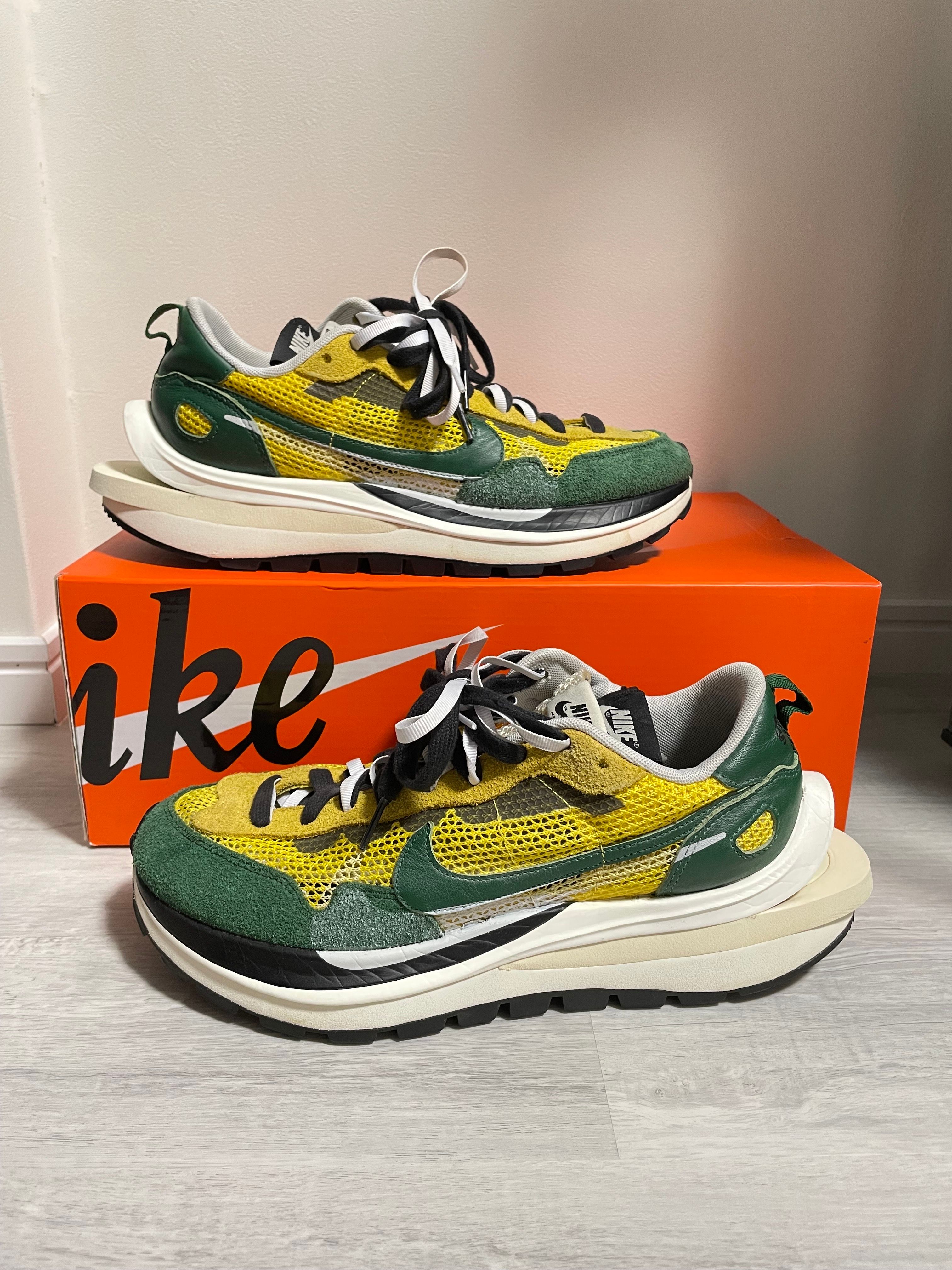 sacai × Nike Vapor Waffle "Tour Yellow/Stadium Green-Sail"