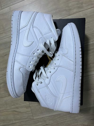 Nike Air Jordan 1 Mid "Triple White"(2020)