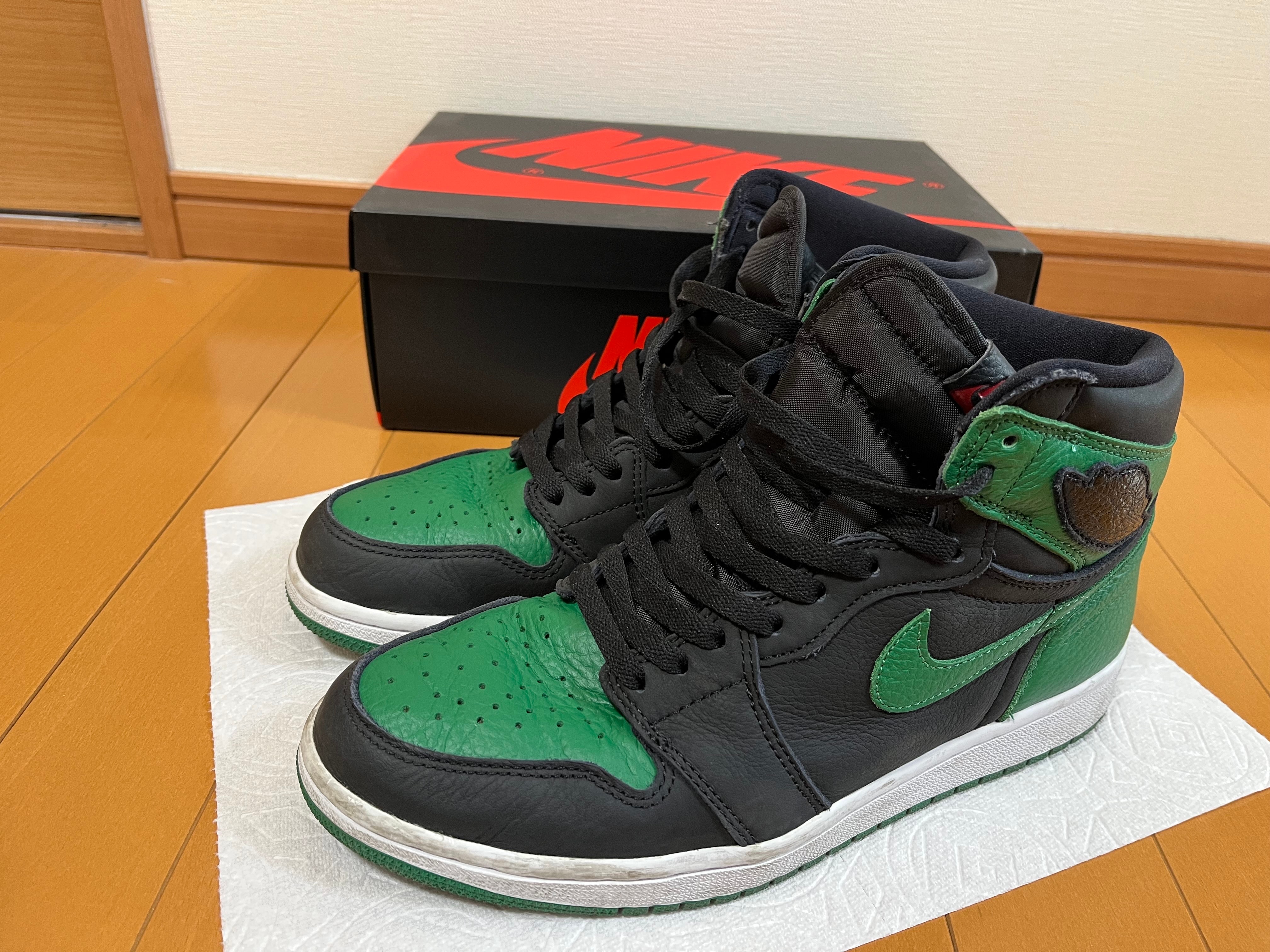 Nike Air Jordan 1 Retro High OG "Black/Pine Green" (2020)