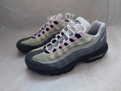 Nike Air Max 95 "Gunsmoke/Pink Foam"