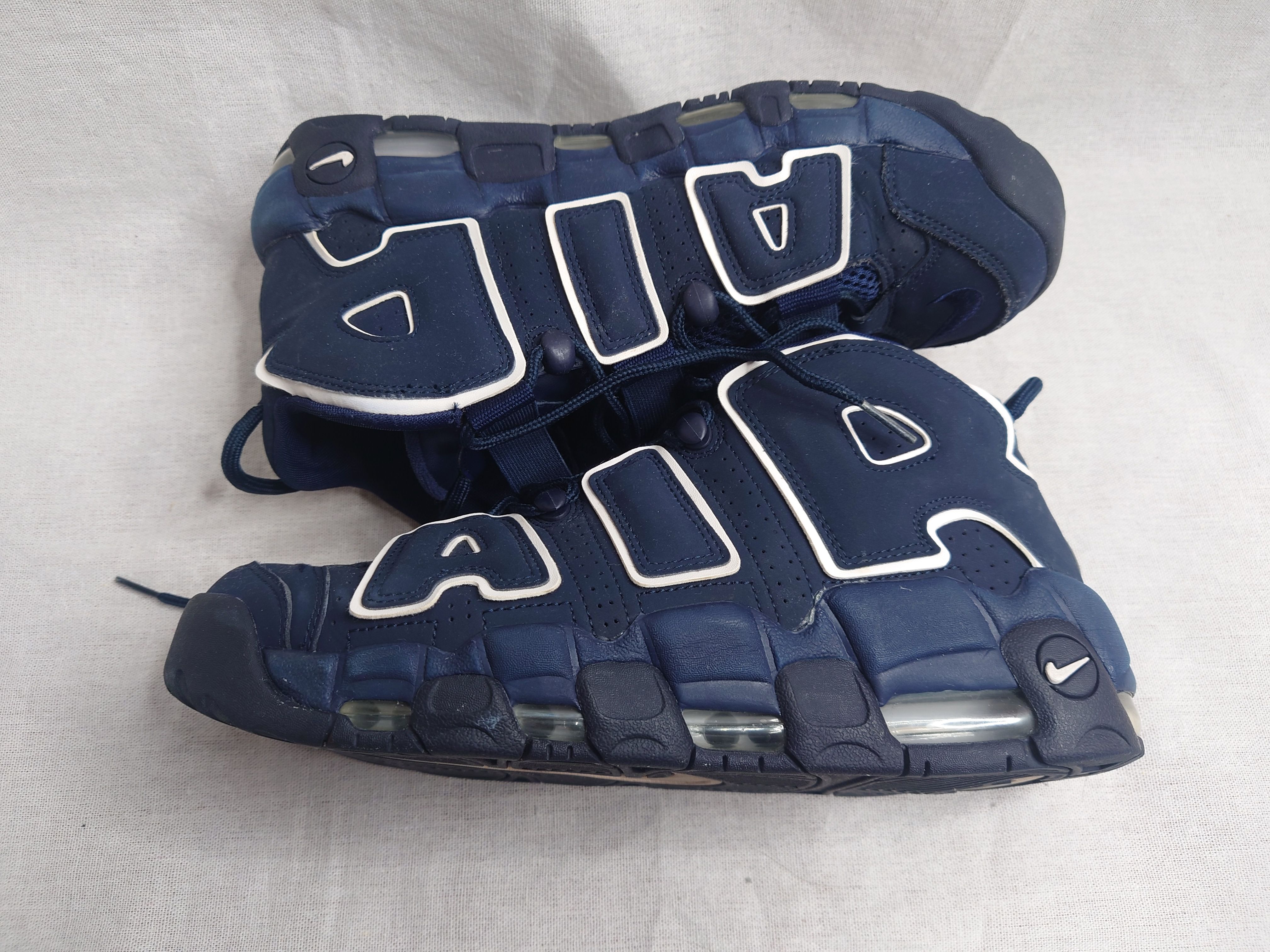 NIKE AIR MORE UPTEMPO "OBSIDIAN"