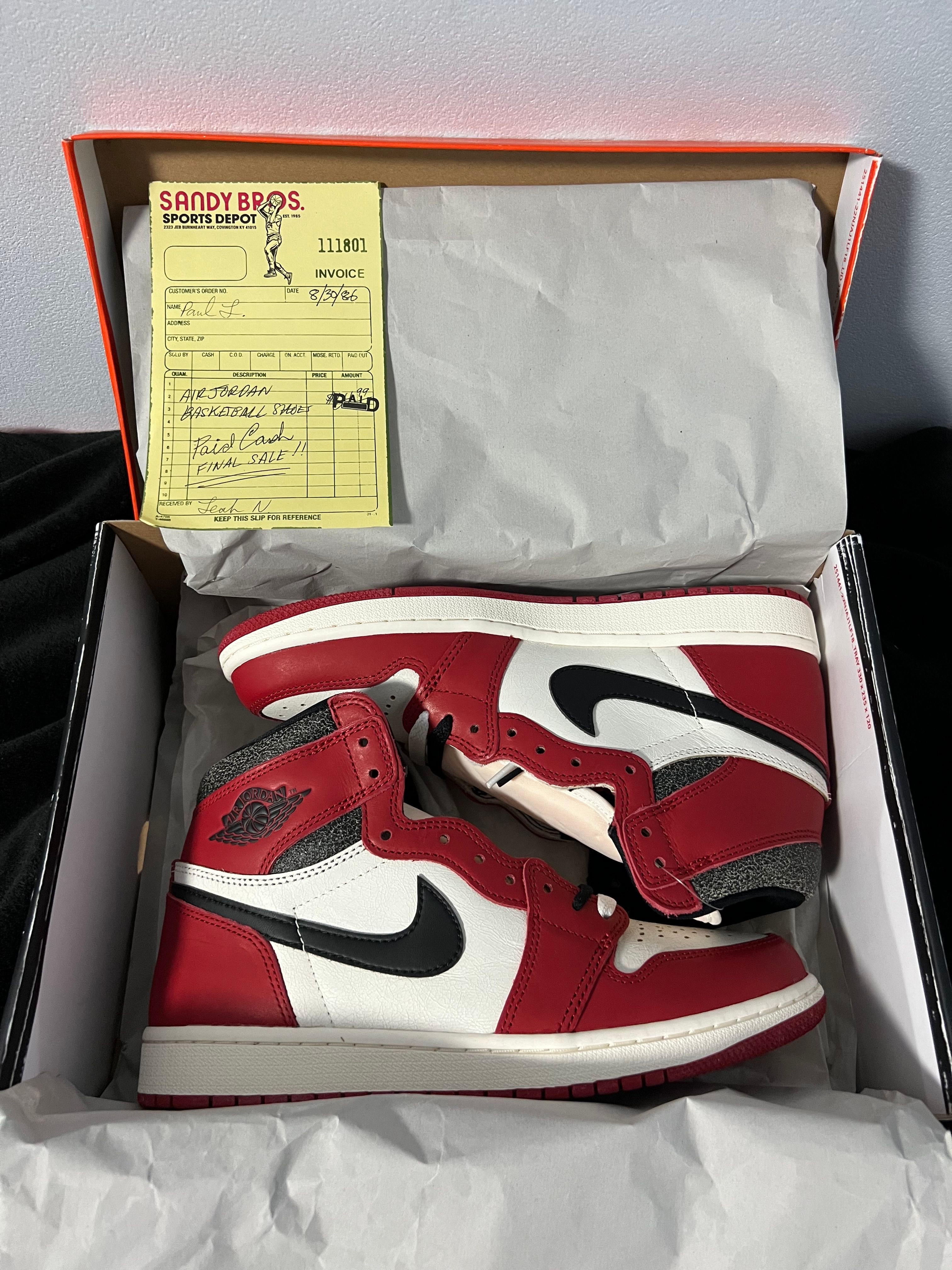 Nike Air Jordan 1 High OG "Lost & Found/Chicago"