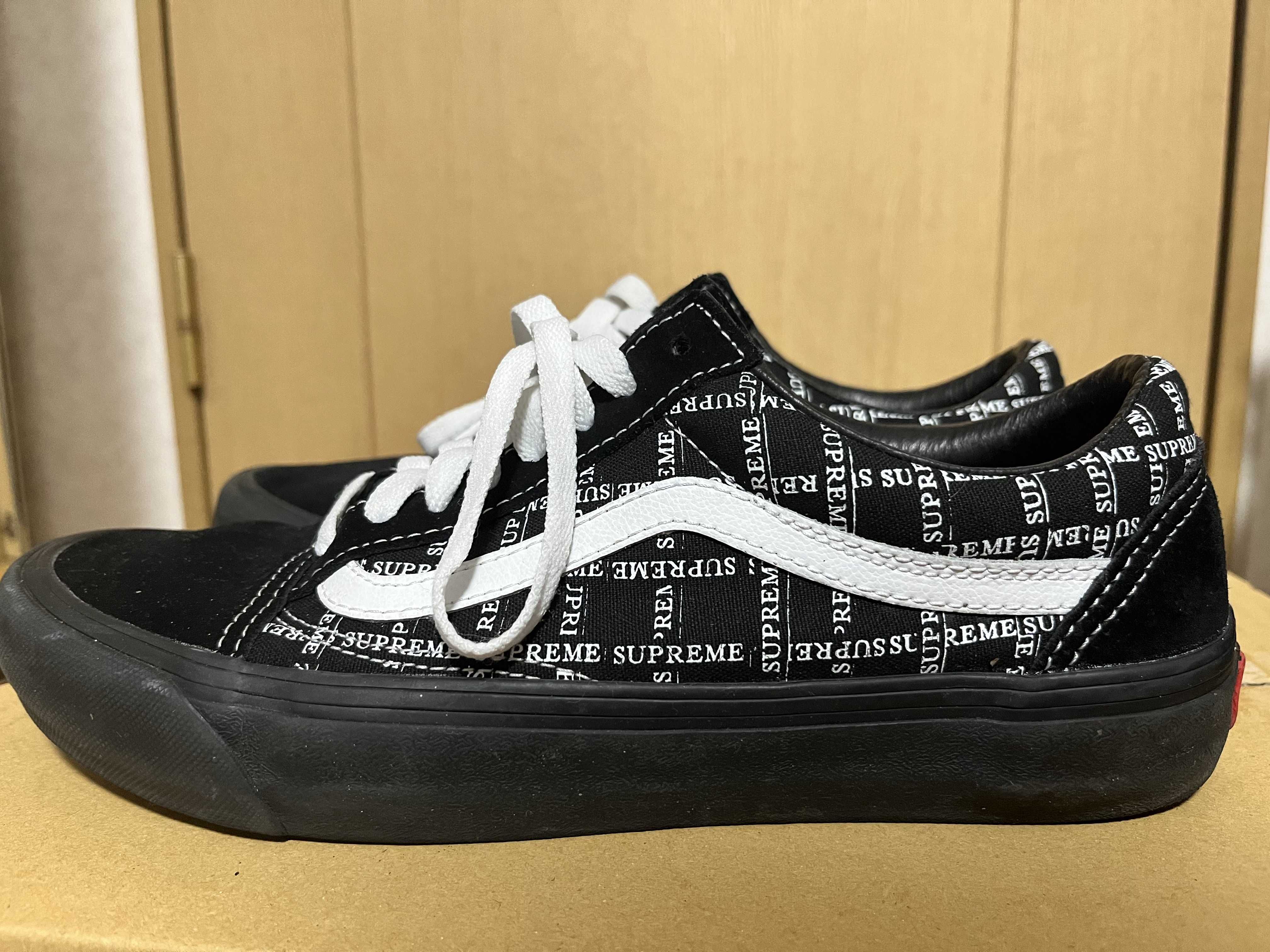 Supreme × Vans Old Skool "Black"