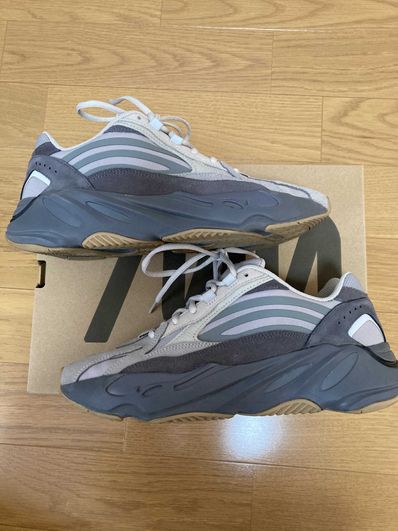 adidas YEEZY Boost 700 V2 "Tephra"