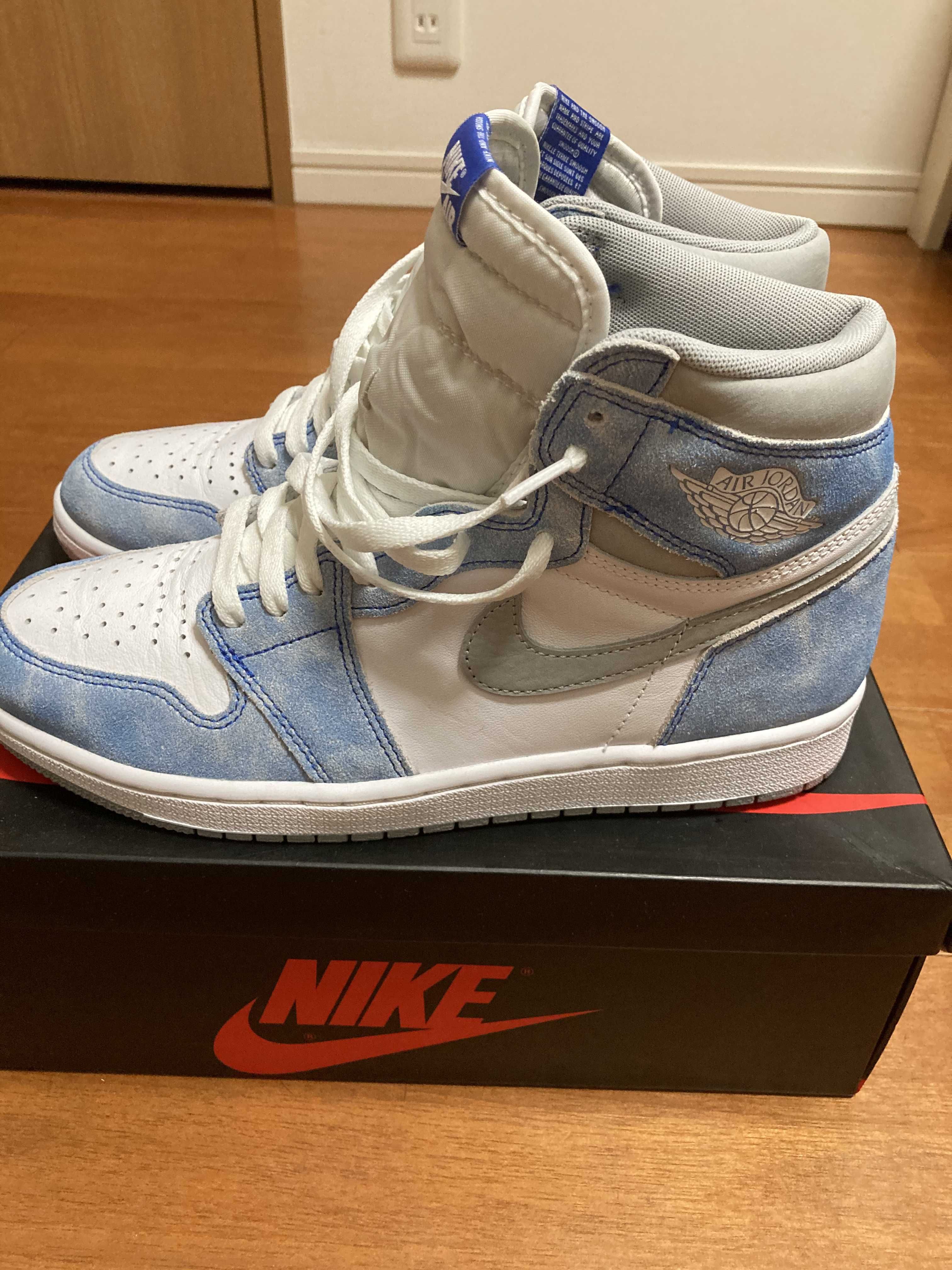 Nike Air Jordan 1 High OG "Hyper Royal"
