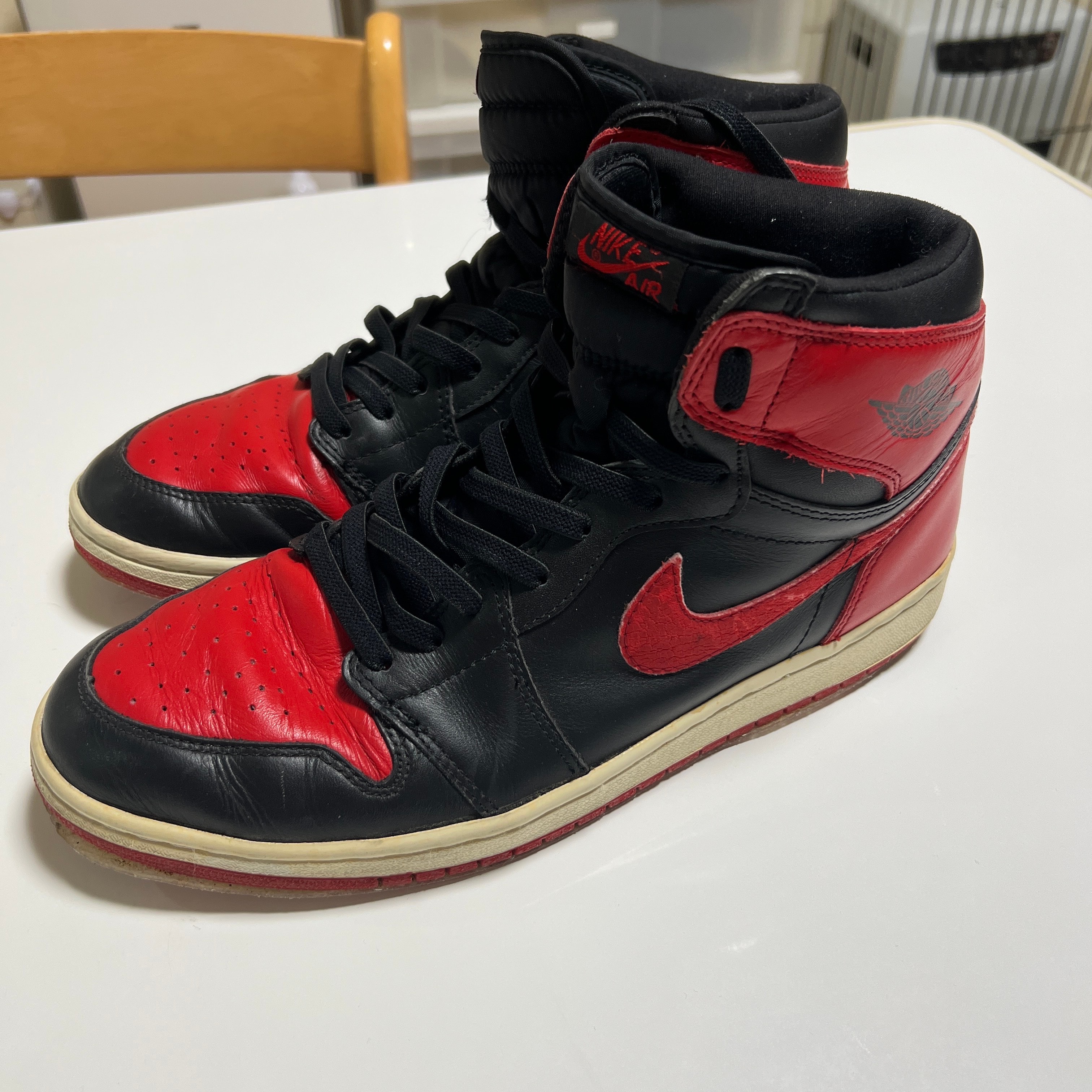 Nike Air Jordan 1 Retro High "Black Varsity Red/Bred"(2001)