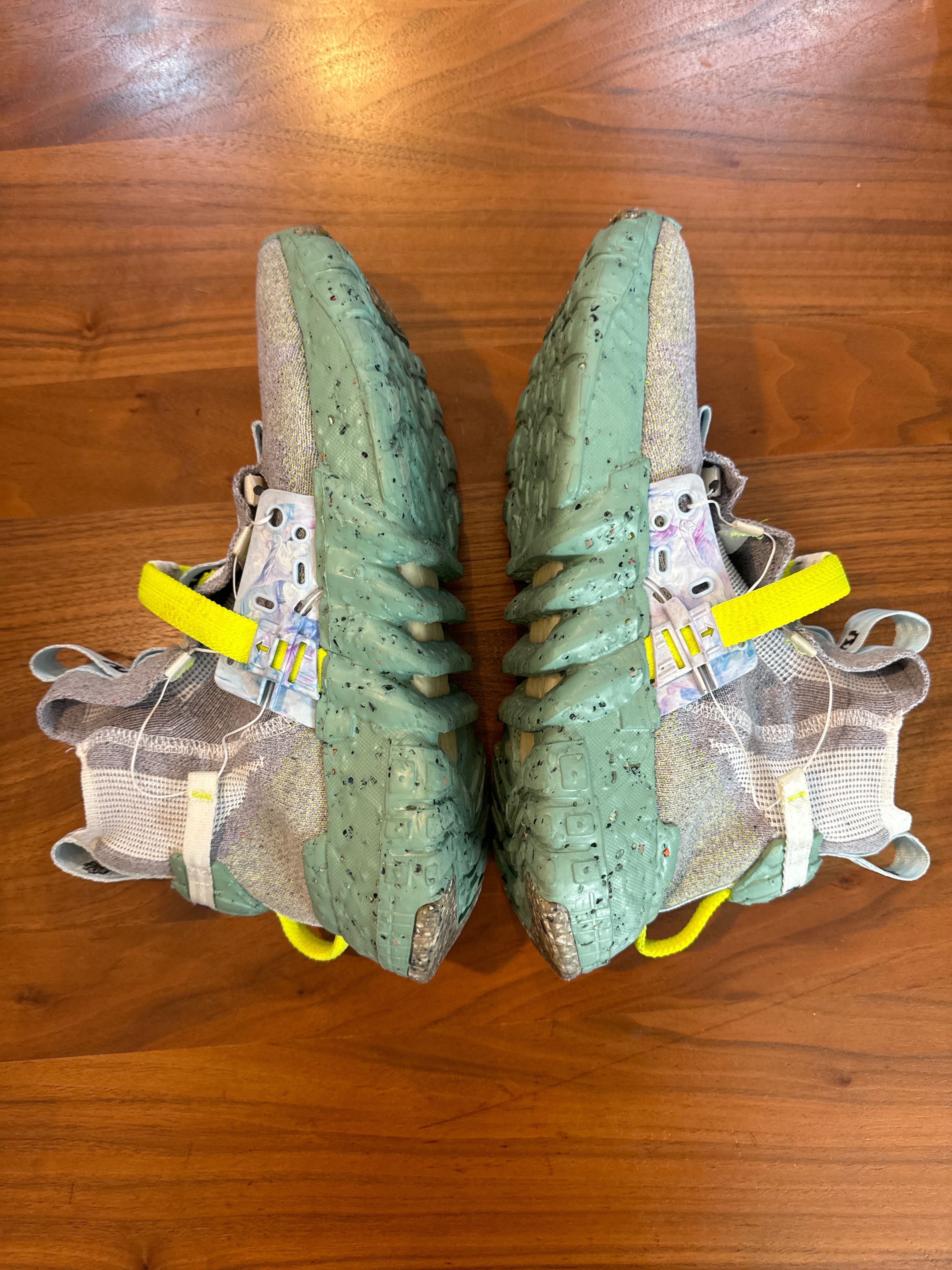 NIKE SPACE HIPPIE 03 "THIS IS TRASH" "HEALING JADE"