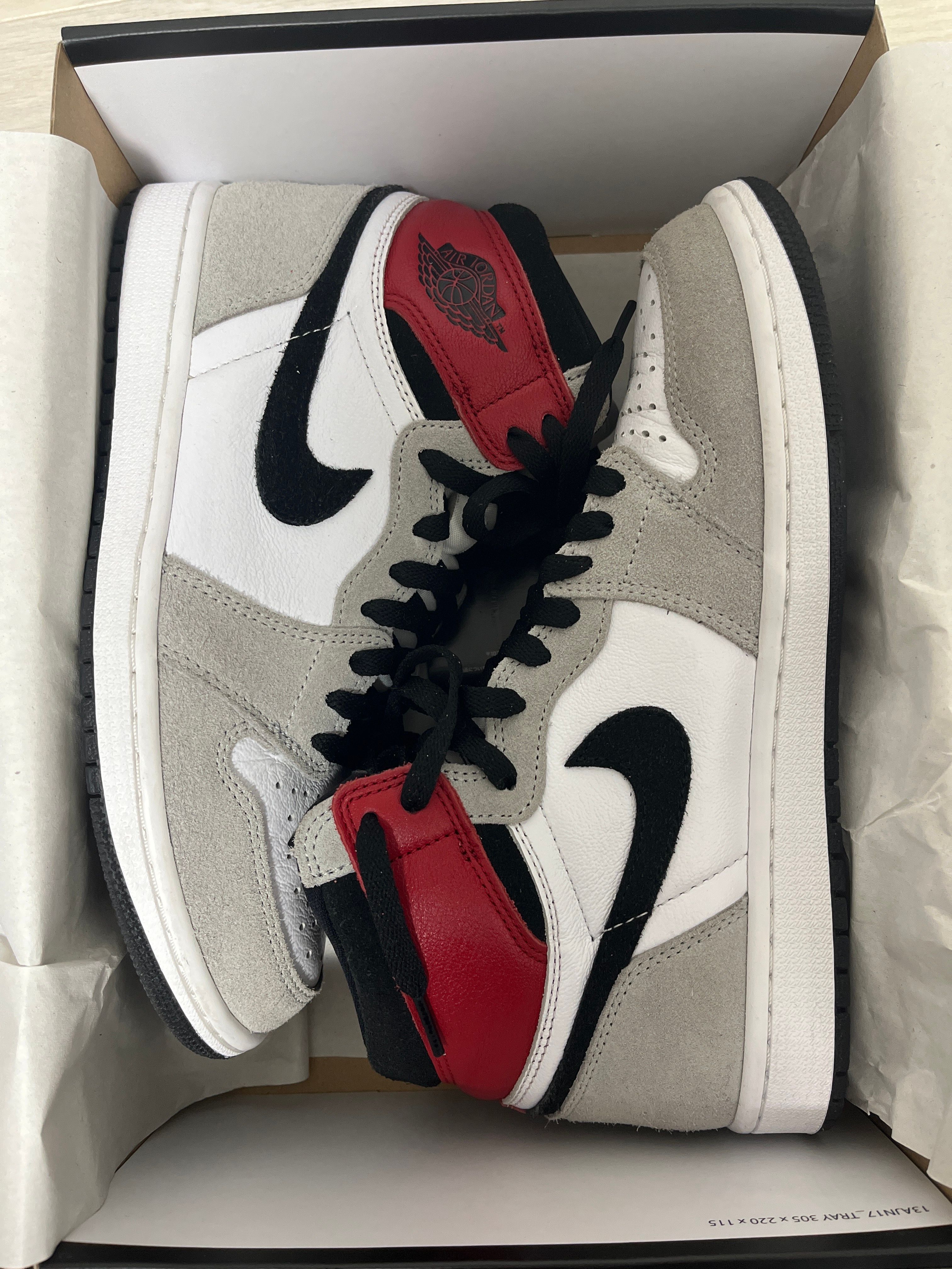 Nike Air Jordan 1 High OG "White/Black/Light Smoke Grey"