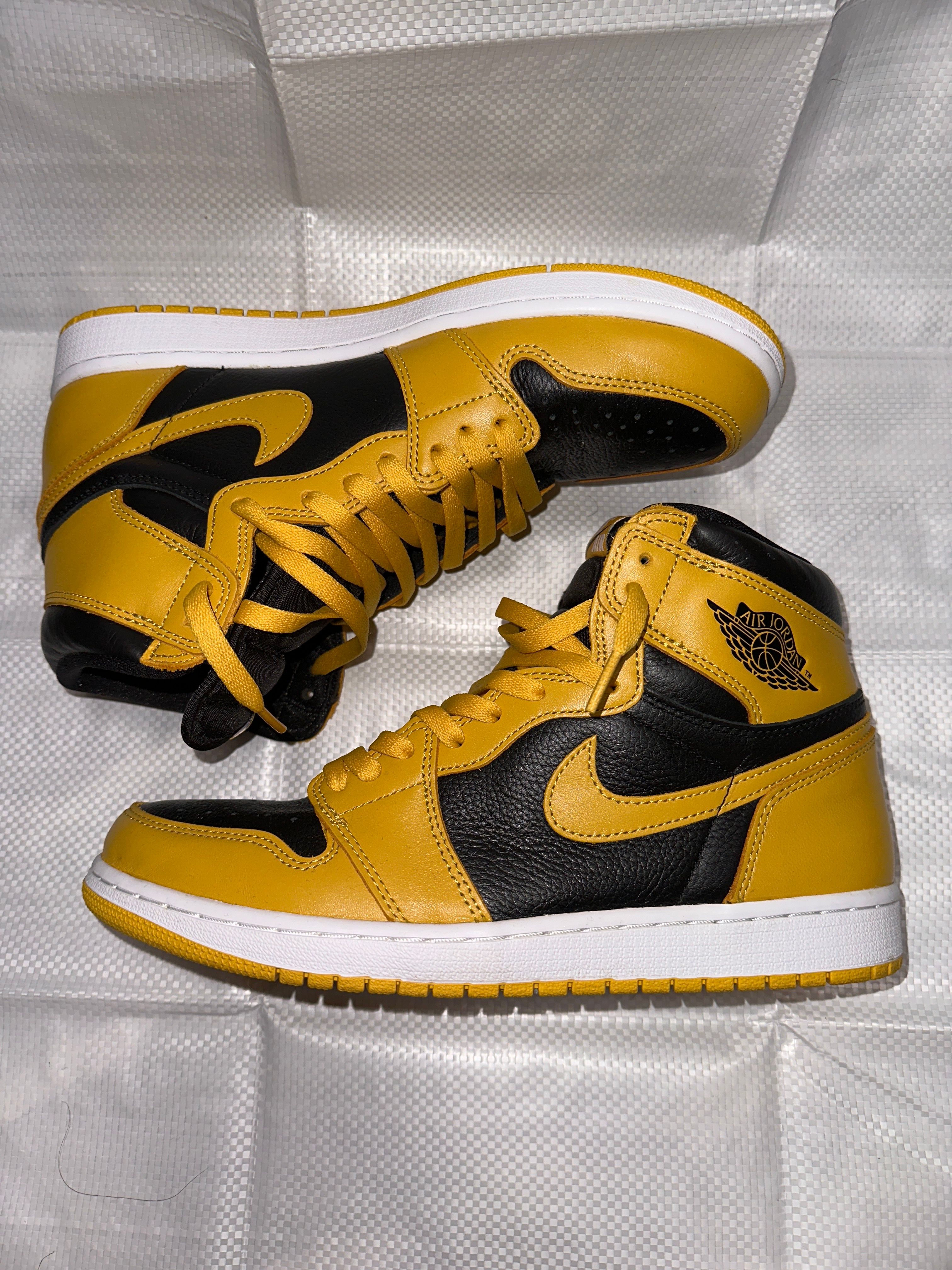 Nike Air Jordan 1 High OG "Pollen" 