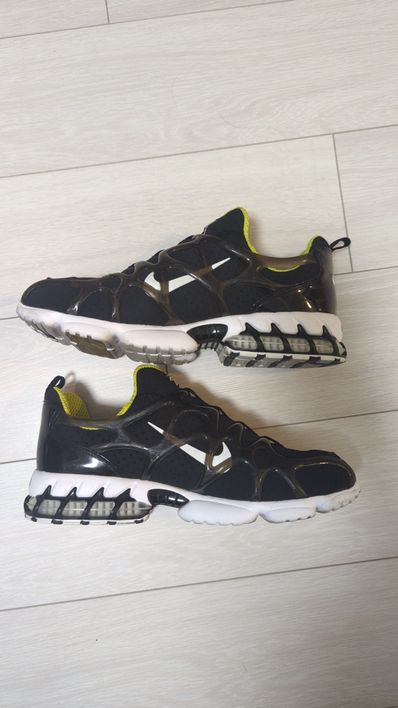 Stussy x Nike Air Zoom Kukini "Black/White/Bright Cactus"