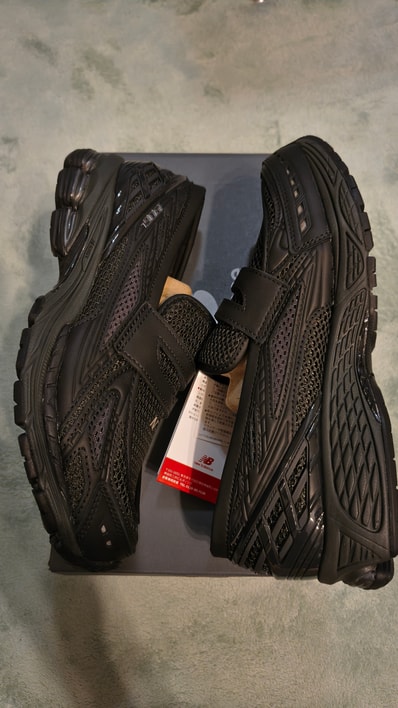 New Balance 1906L "Black/Blacktop/Phantom"