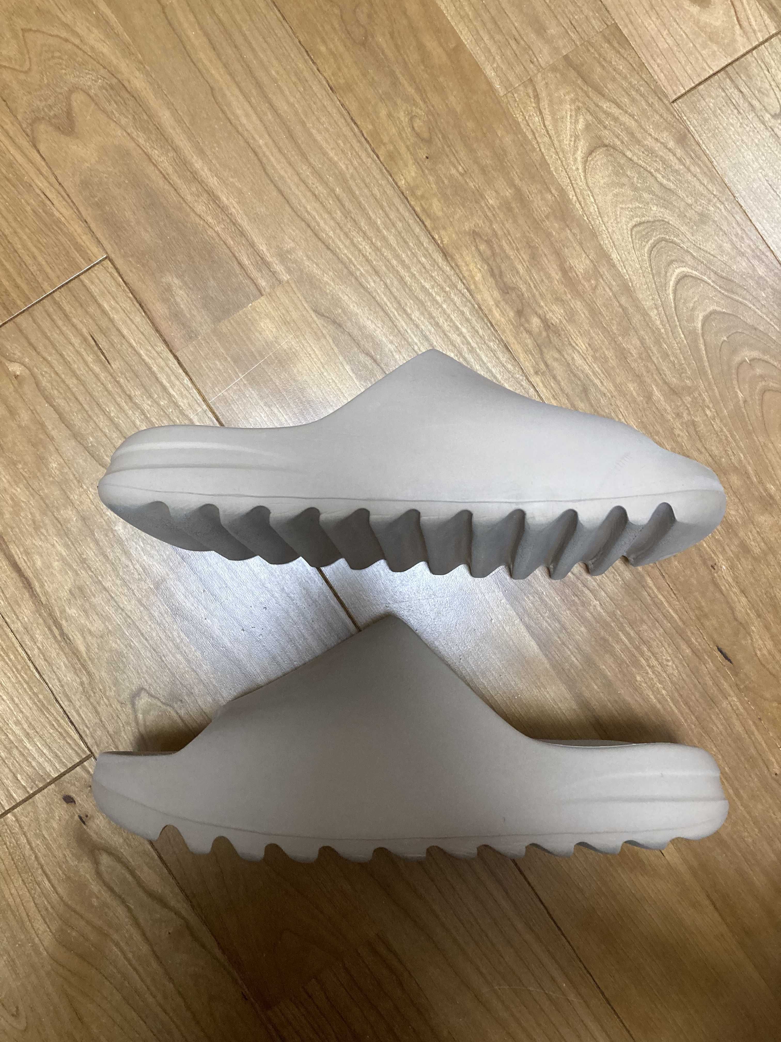adidas YEEZY Slide "Pure" (GZ5554)