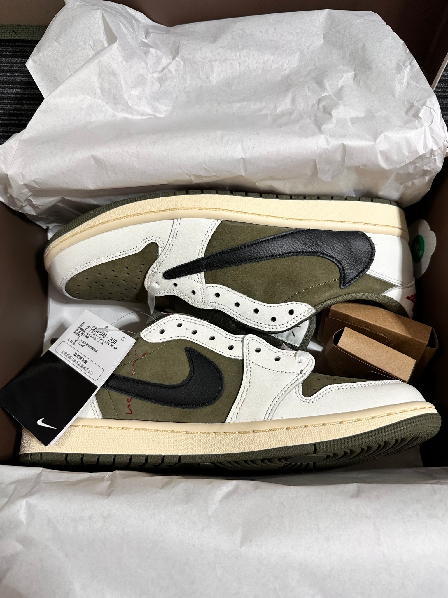 Travis Scott × Nike Air Jordan 1 Low OG SP "Reverse Olive"