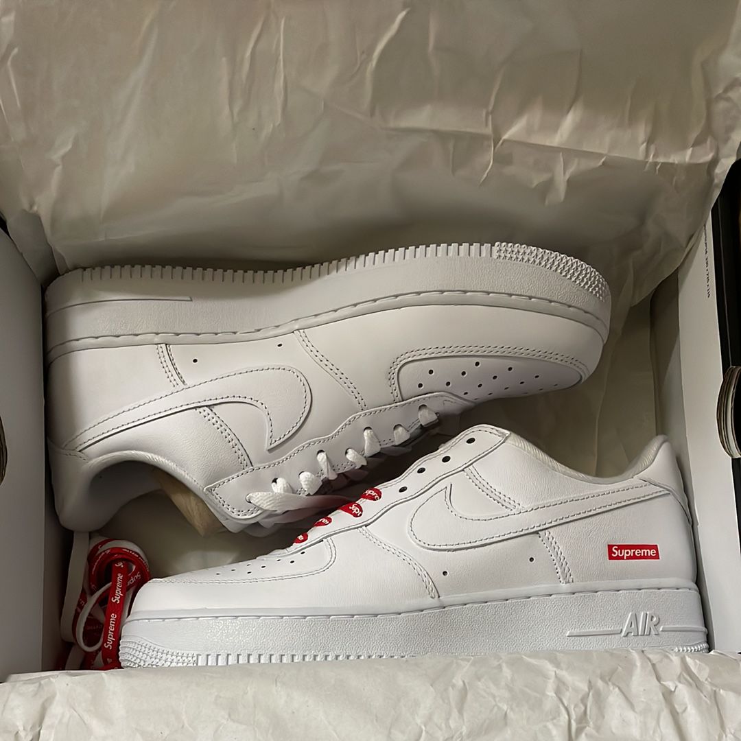 Supreme × Nike Air Force 1 Low "White"