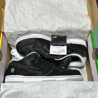 MEDICOM TOY × Nike SB Dunk Low OG QS "BE@RBRICK"