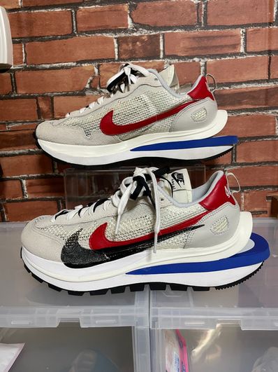 sacai × Nike Vapor Waffle "Royal Fuchsia"