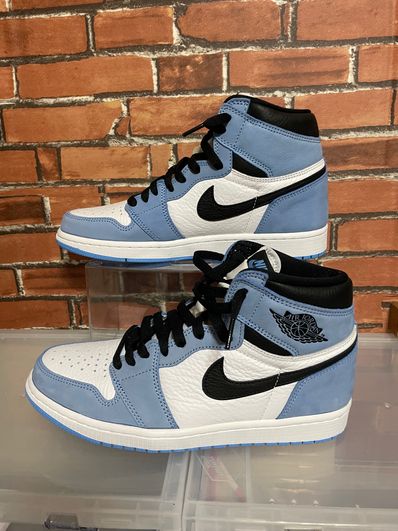 Nike Air Jordan 1 High OG "University Blue"