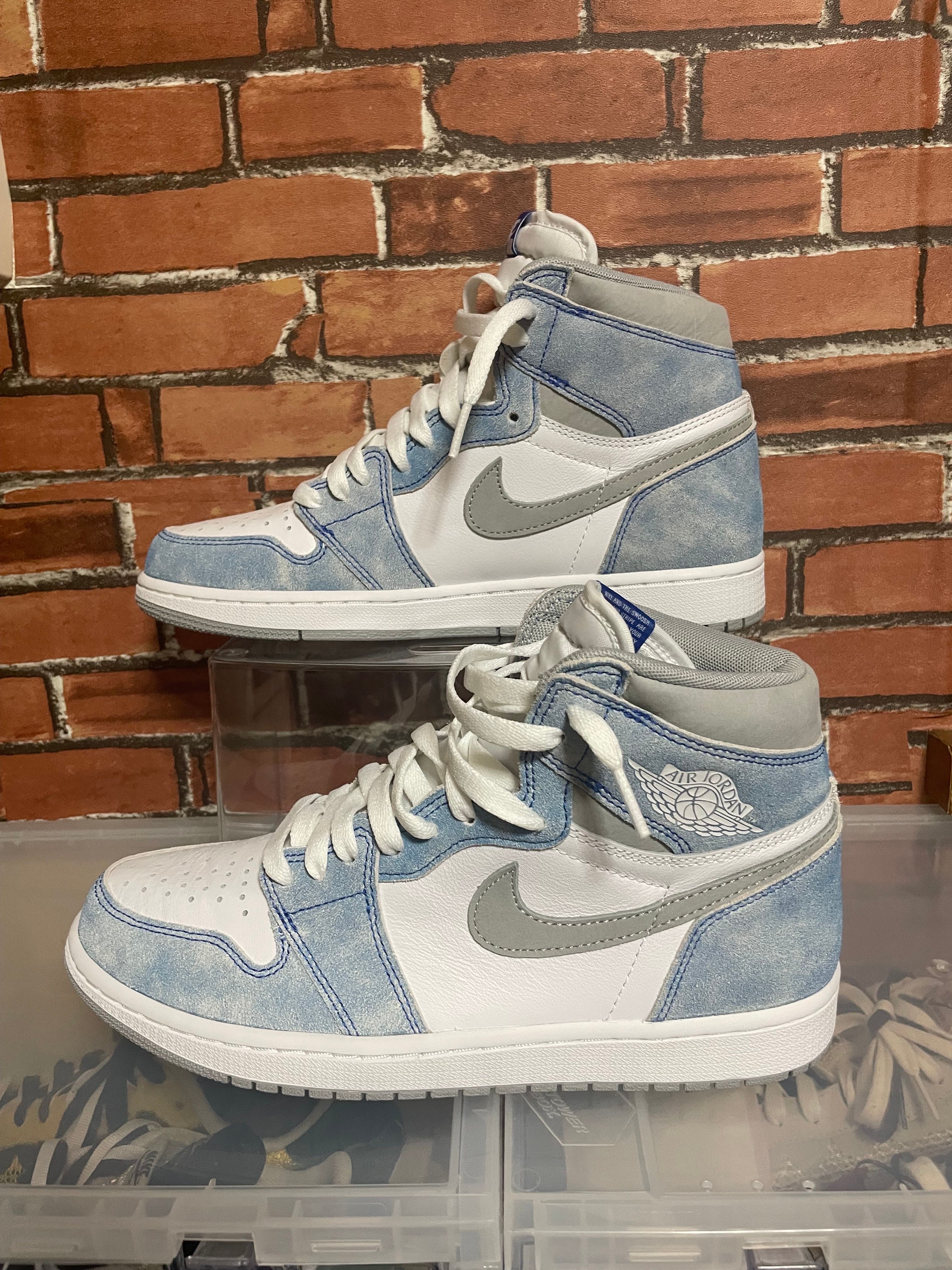 Nike Air Jordan 1 High OG "Hyper Royal"