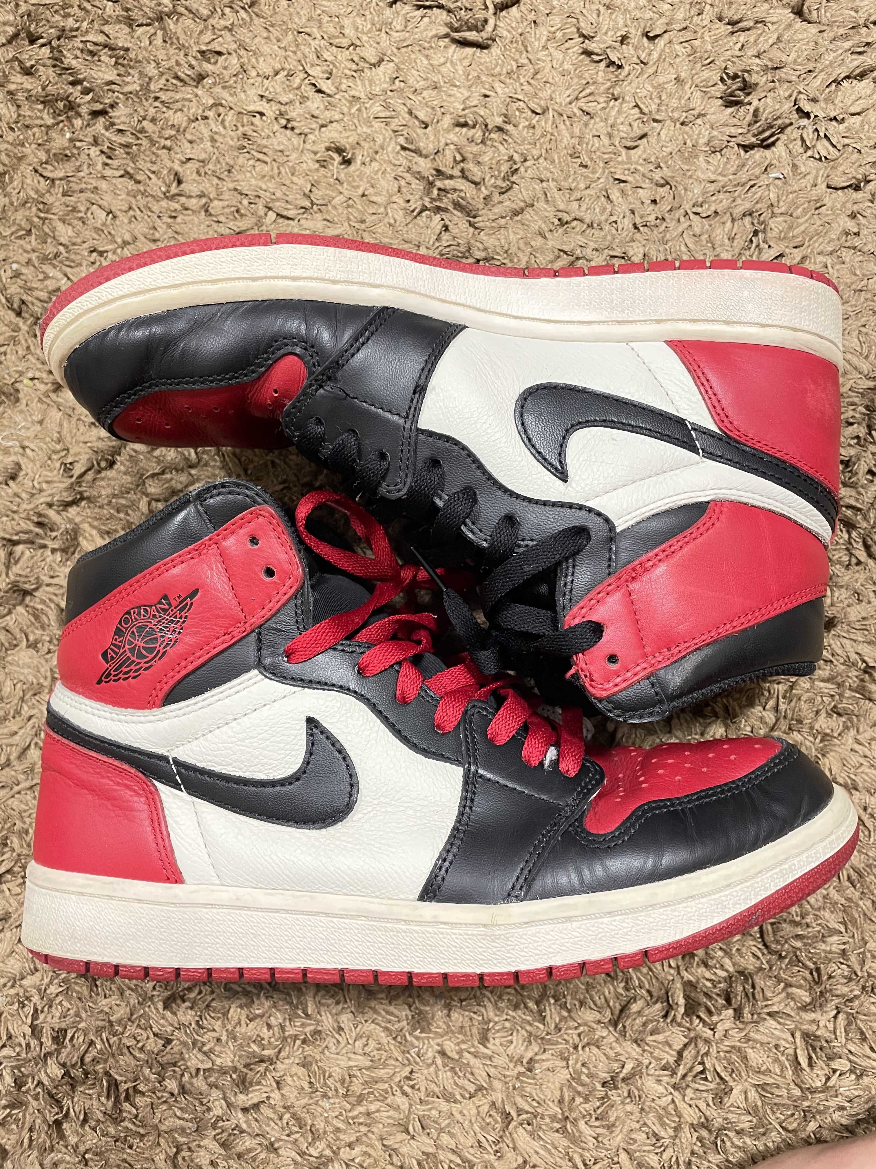 Nike Air Jordan 1 Retro High OG "Bred Toe"