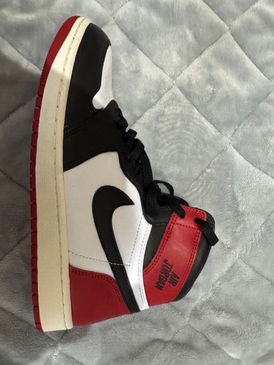 Nike Air Jordan 1 Retro High OG "Black Toe Reimagined"