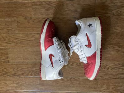 Supreme × Nike Dunk Low "Varsity Red/White"