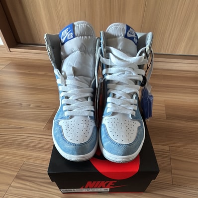 Nike Air Jordan 1 High OG "Hyper Royal"