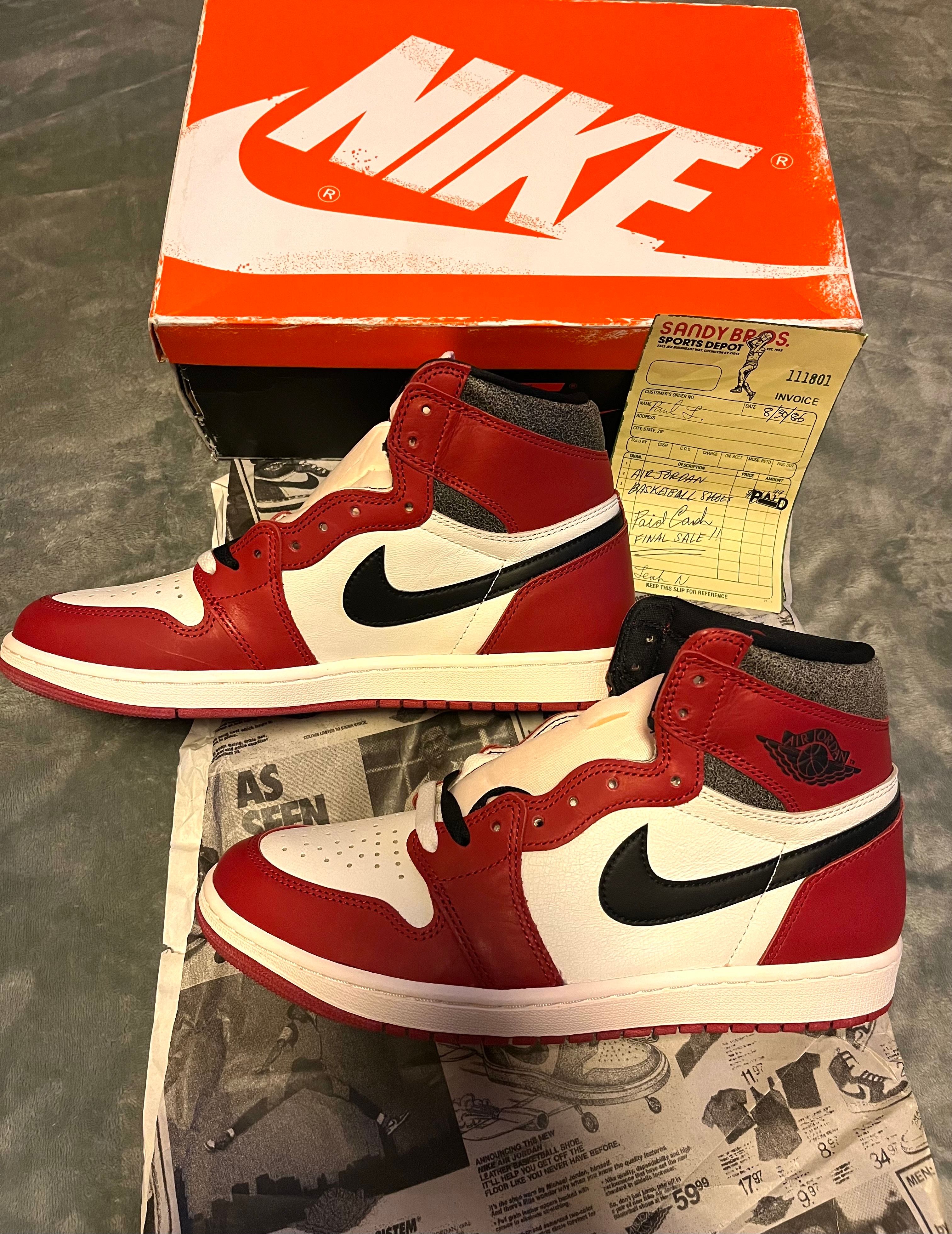Nike Air Jordan 1 High OG "Lost & Found/Chicago"