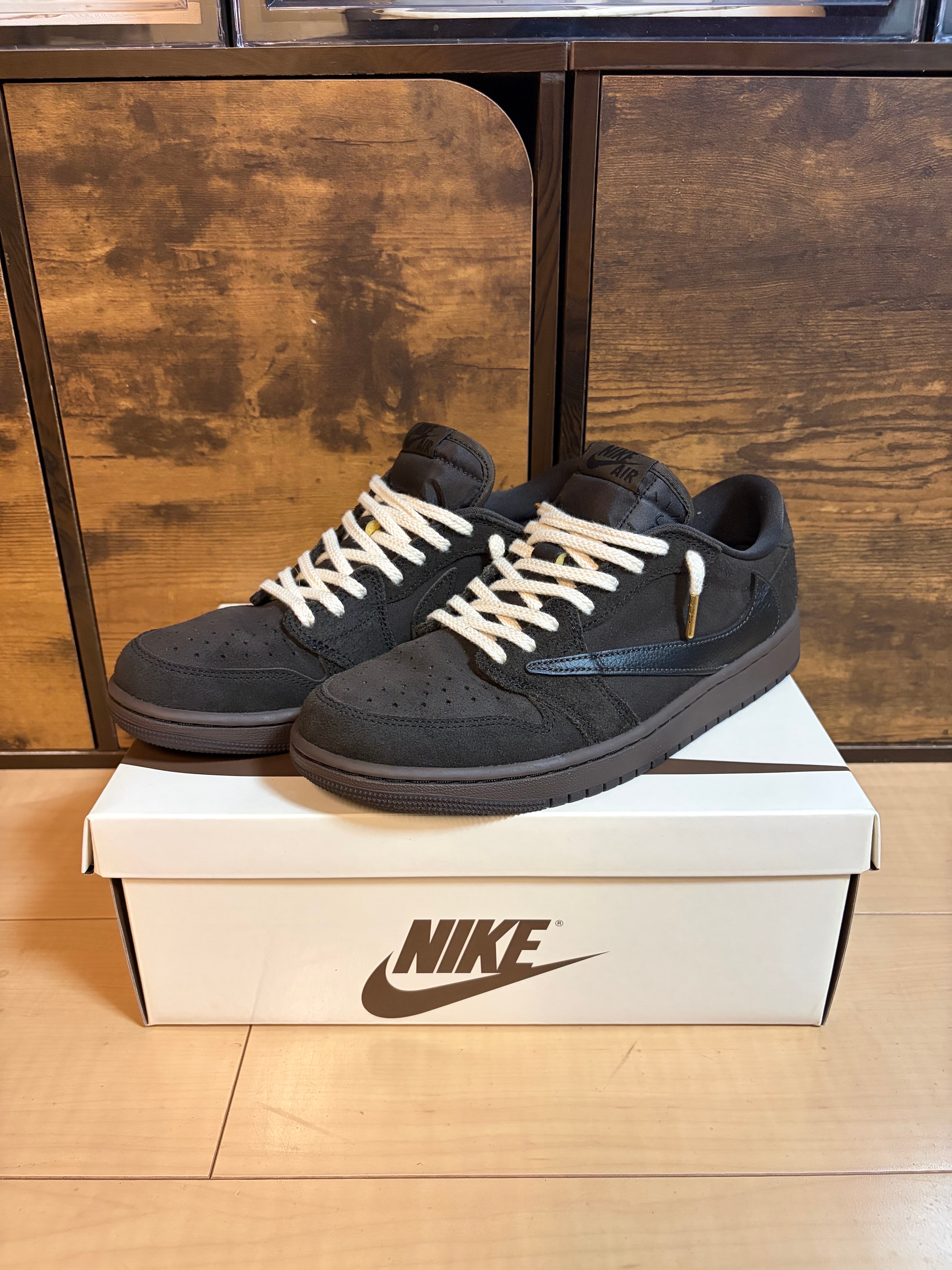 Travis Scott × Nike Air Jordan 1 Low OG SP "Velvet Brown and Dark Mocha"