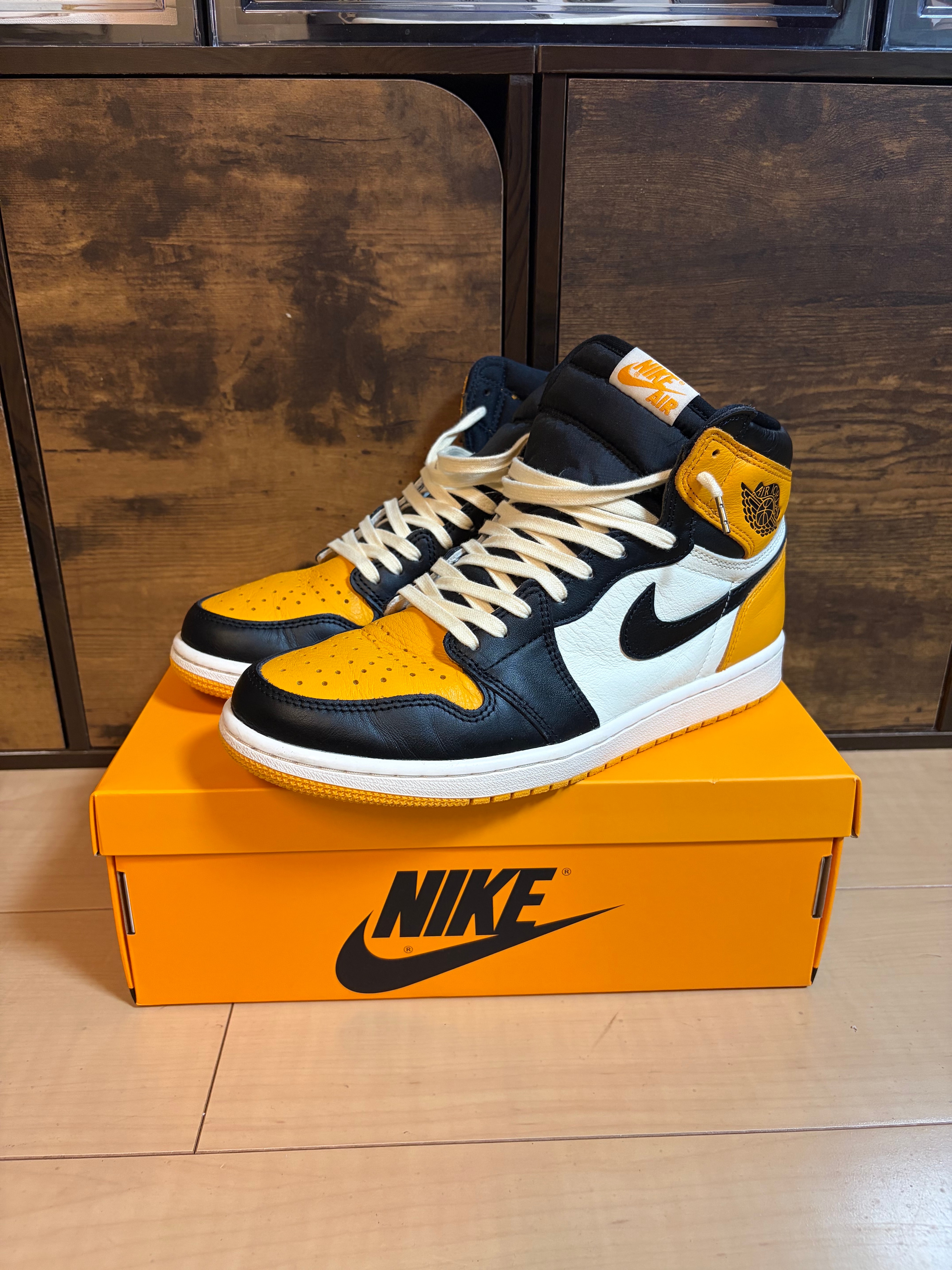 Nike Air Jordan 1 Retro High OG "Taxi"