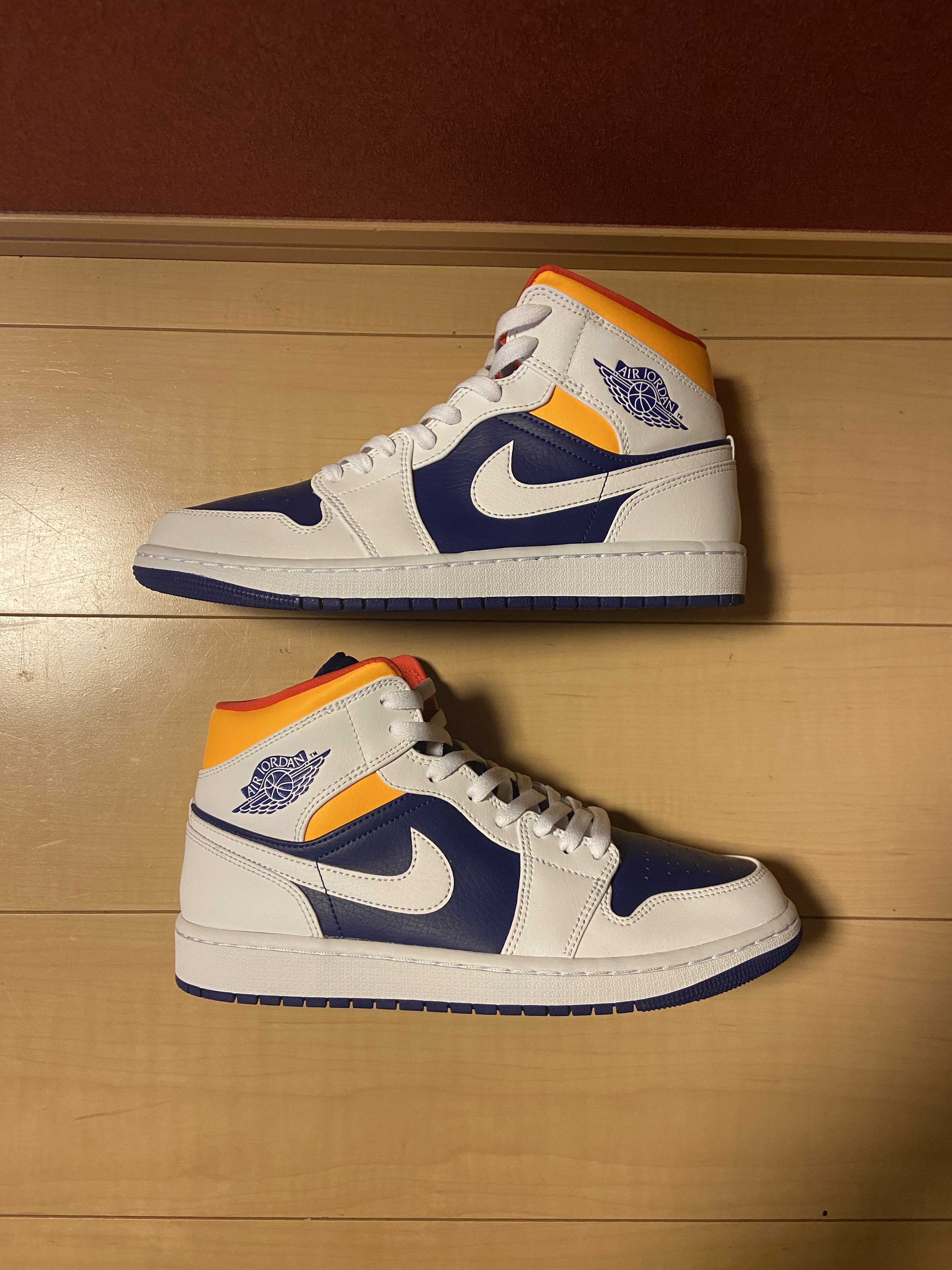 NIKE AIR JORDAN 1 MID "WHITE/NAVY/YELLOW"