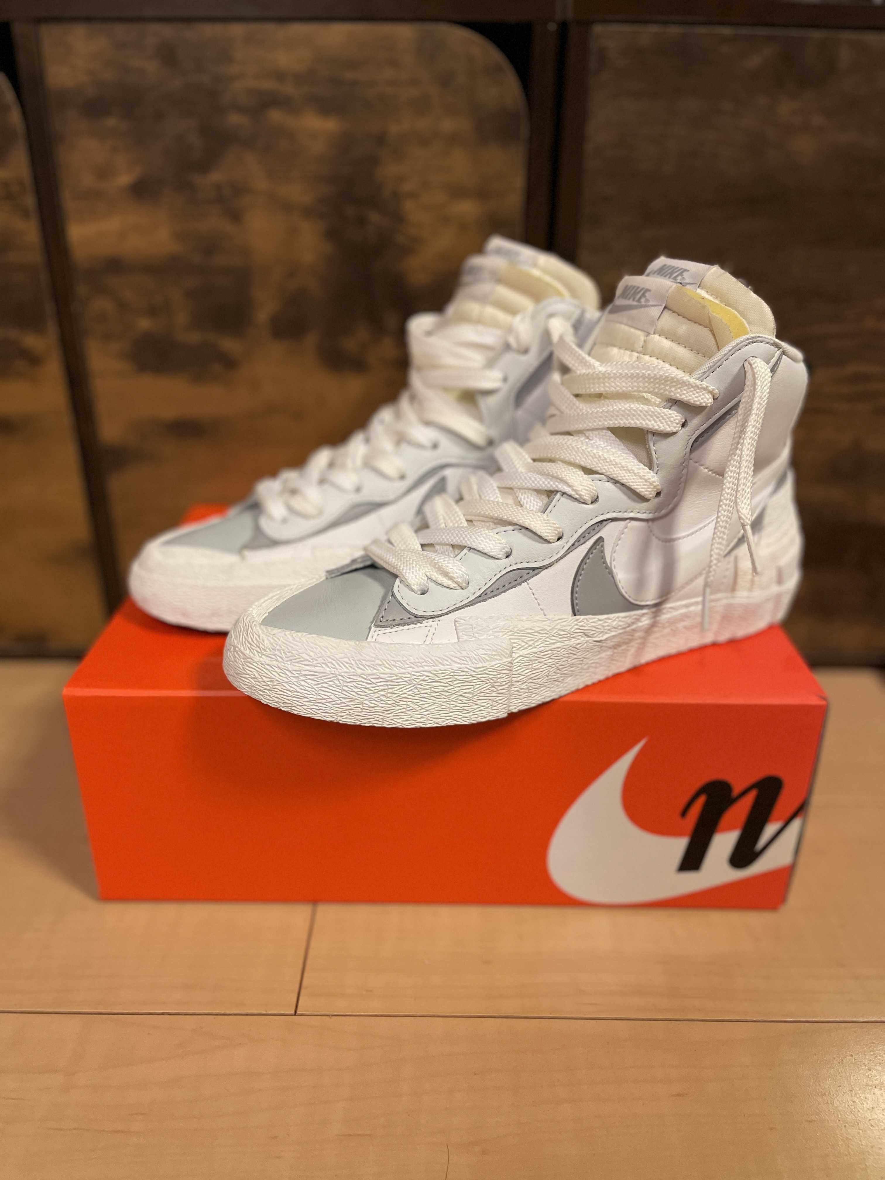 sacai × NIKE BLAZER MID "WHITE/WOLF GREY"