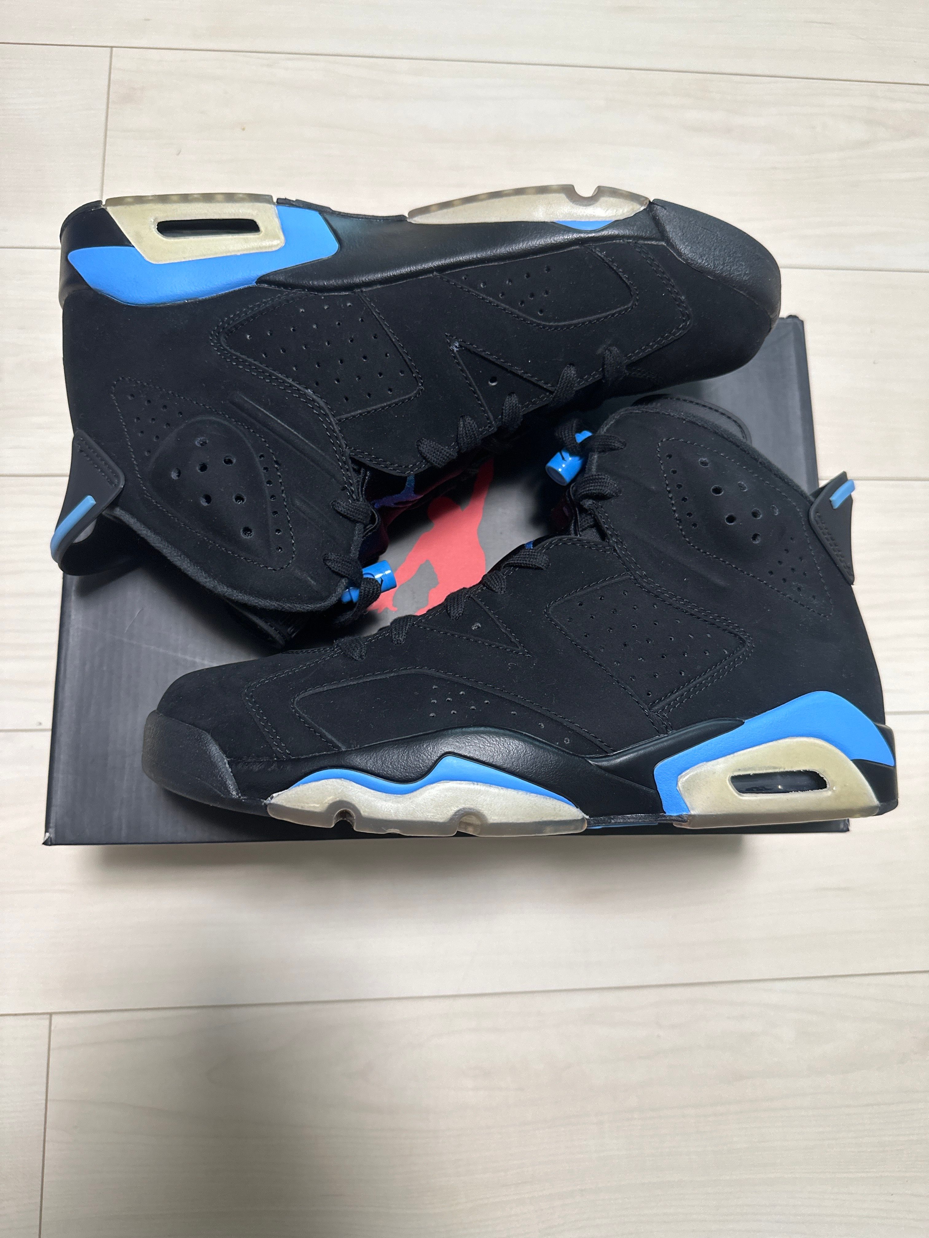NIKE AIR JORDAN 6 RETRO "UNC"
