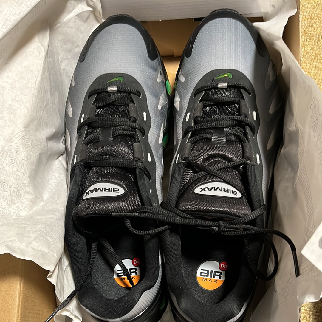 Nike Air Max DN8 "Black/Light Smoke Grey/Black/Volt"