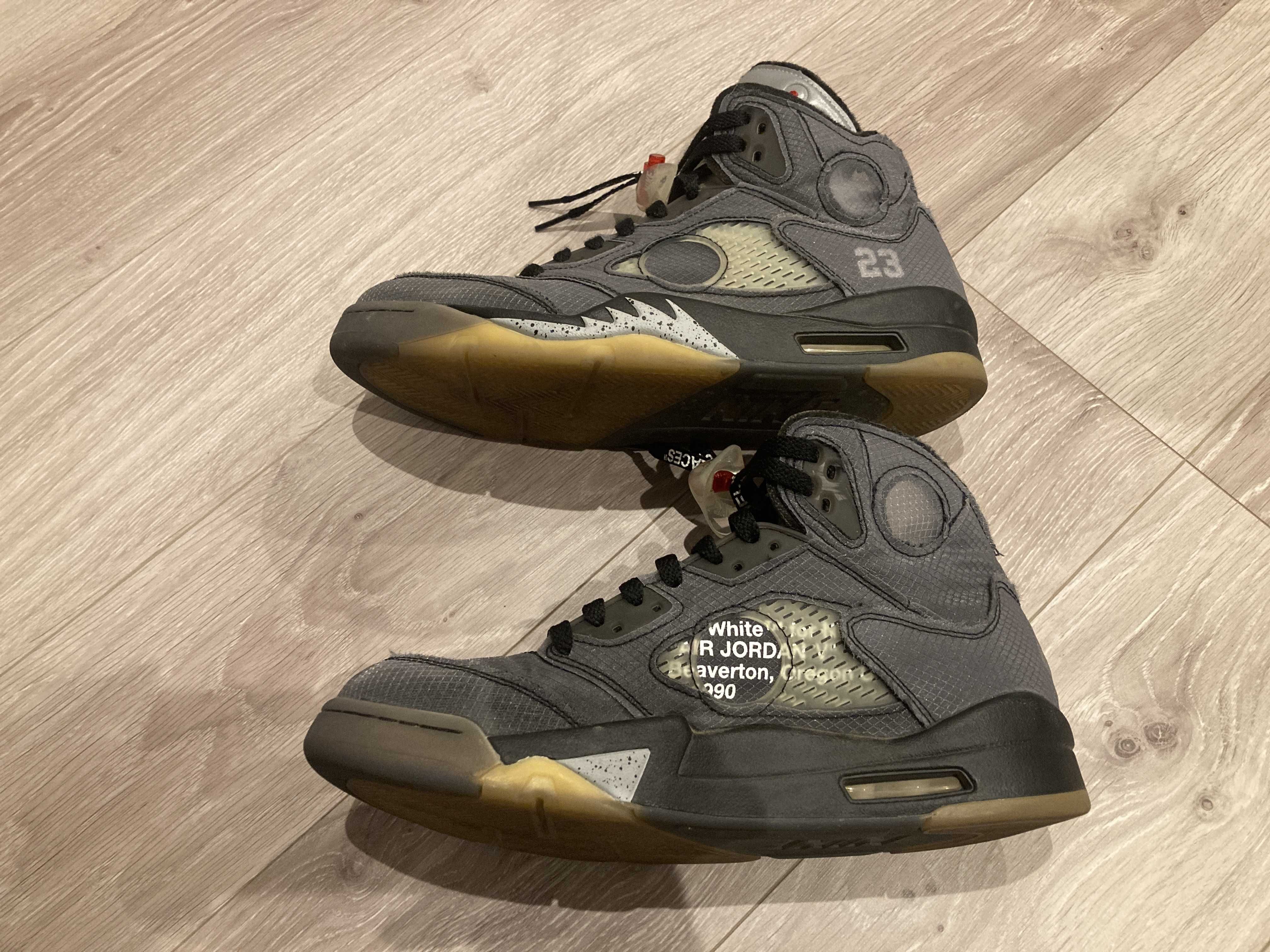 Off-White × Nike Air Jordan 5 "Black/Muslin/Fire Red"