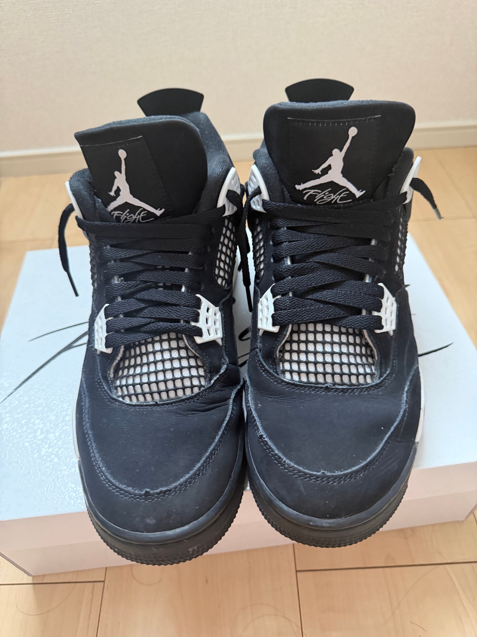 Nike Air Jordan 4 Retro "White Thunder"