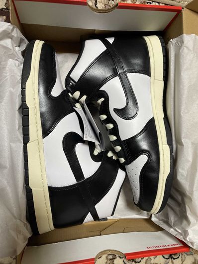 Nike Women's Dunk High "Vintage Black"