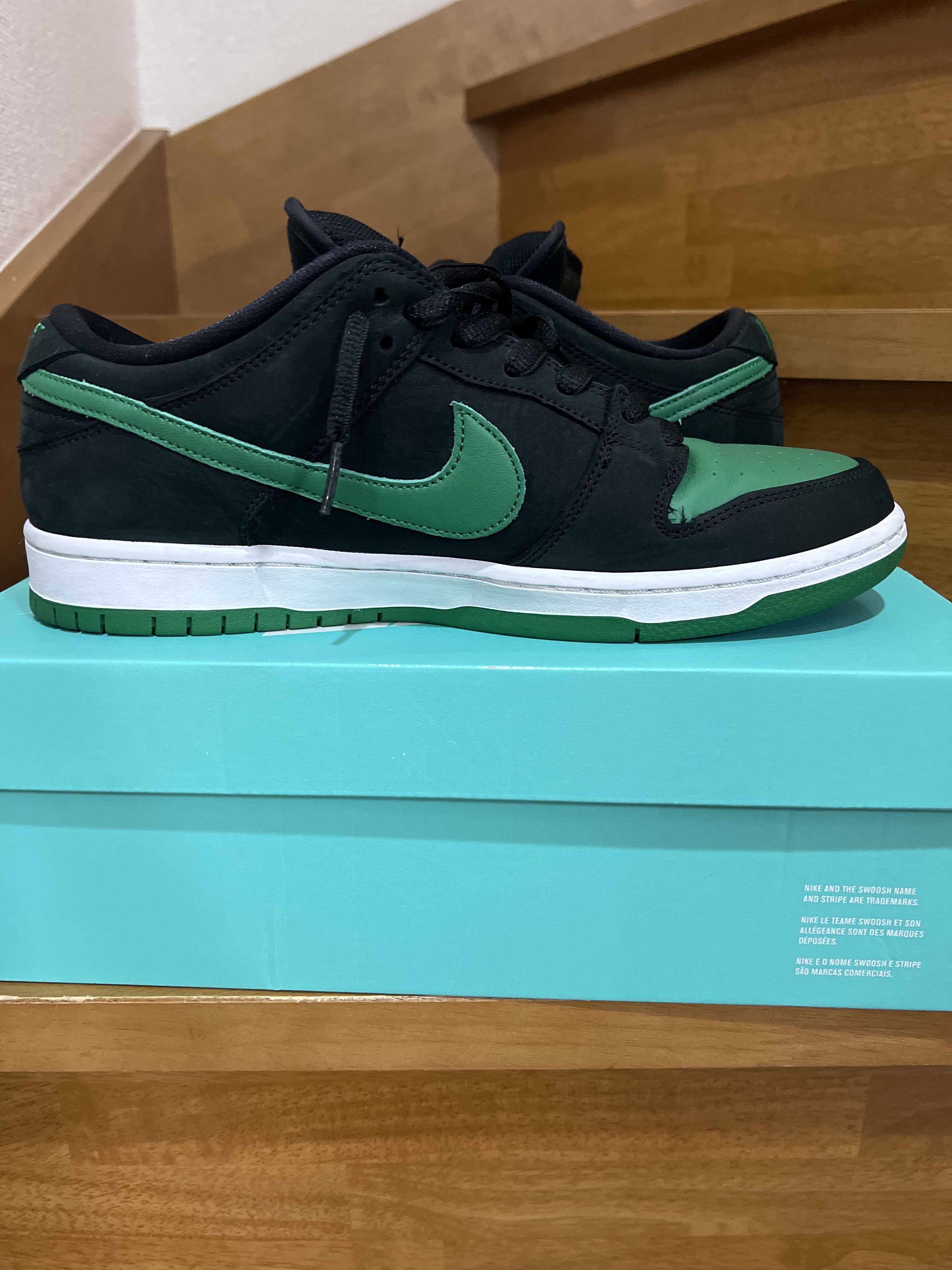 Nike SB Dunk Low PRO "Black/Pine Green"