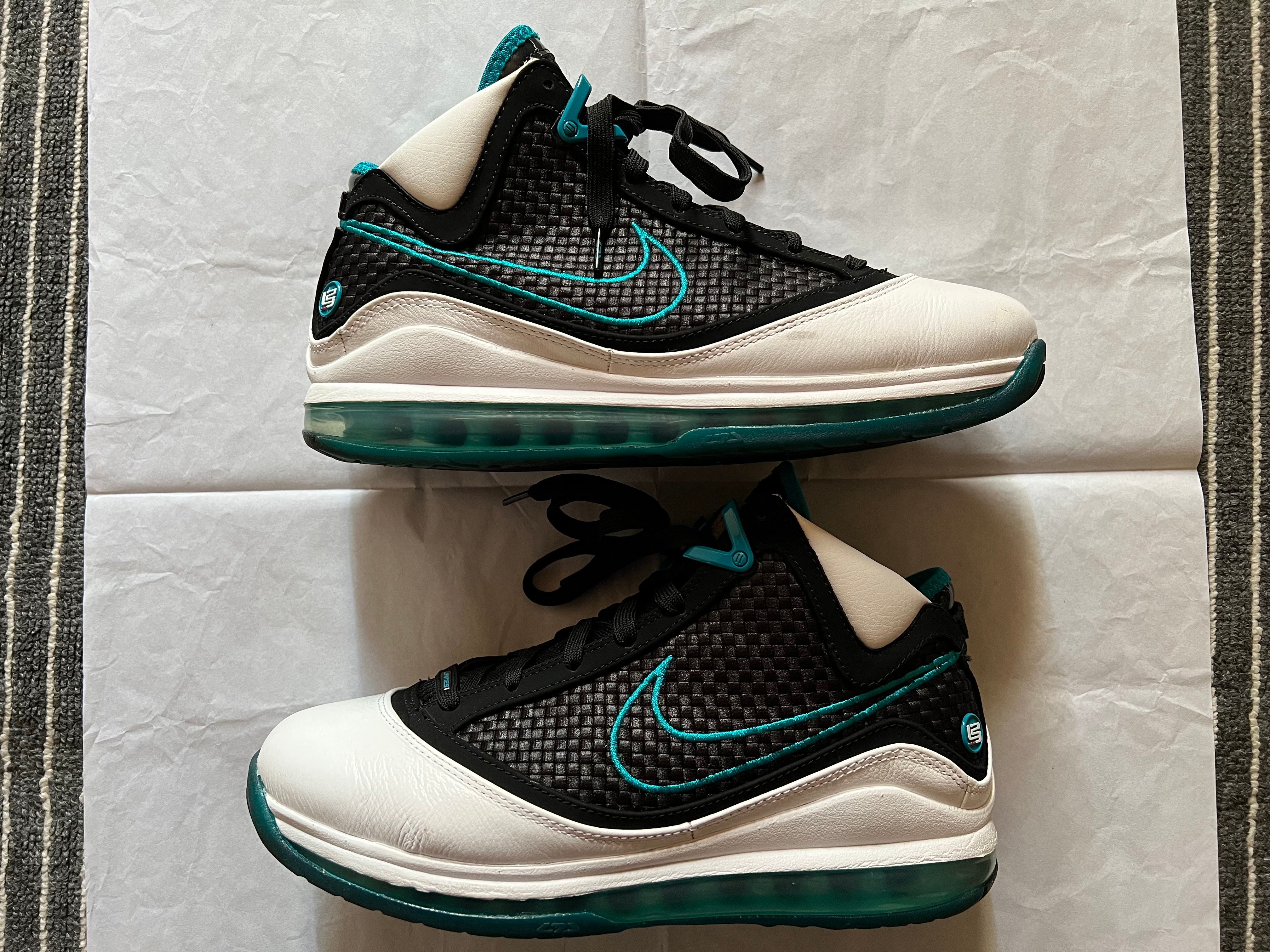 Nike LeBron 7 NFW "Red Carpet" (2019)