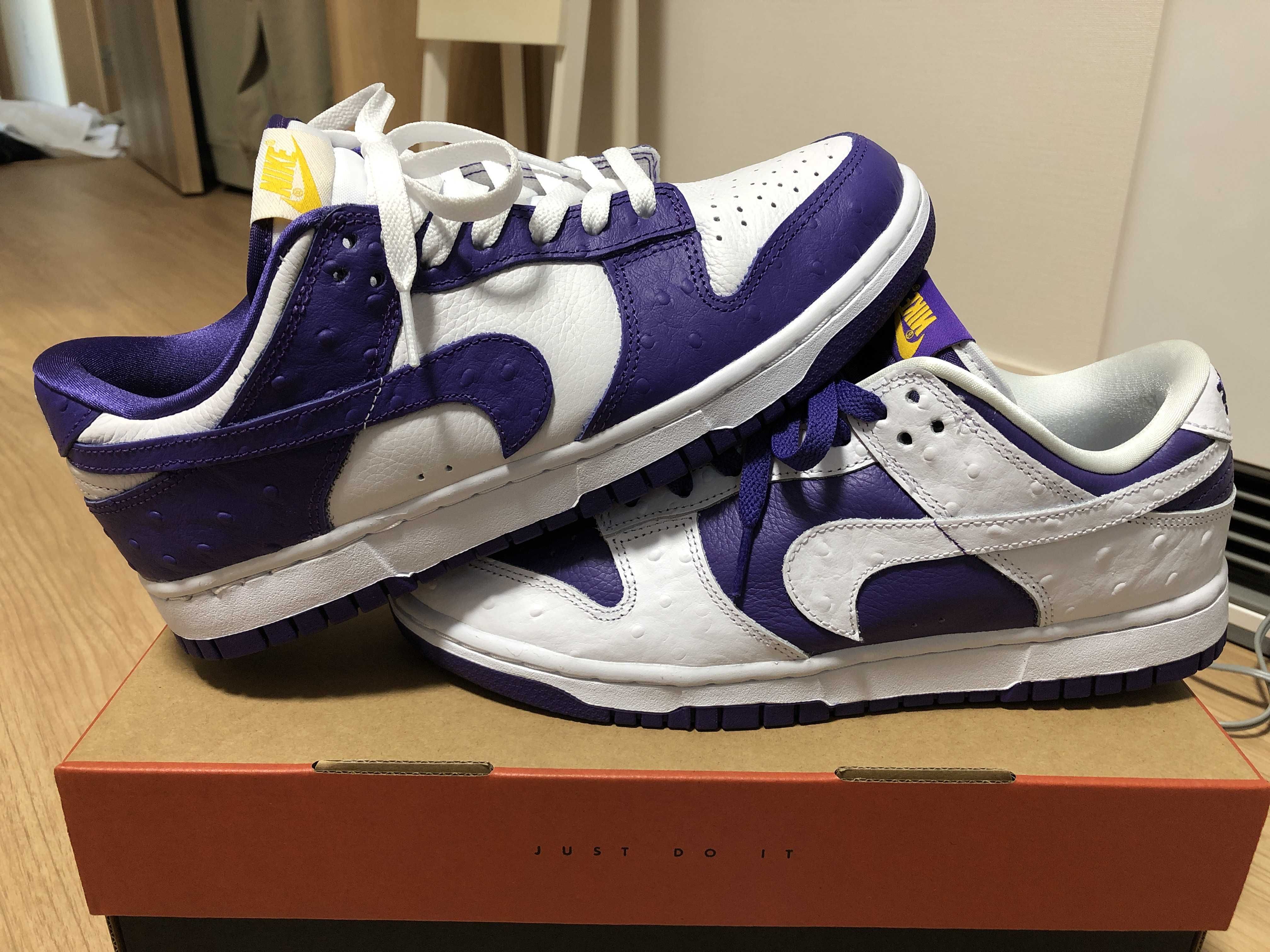 Nike Women's Dunk Low "Made You Look"