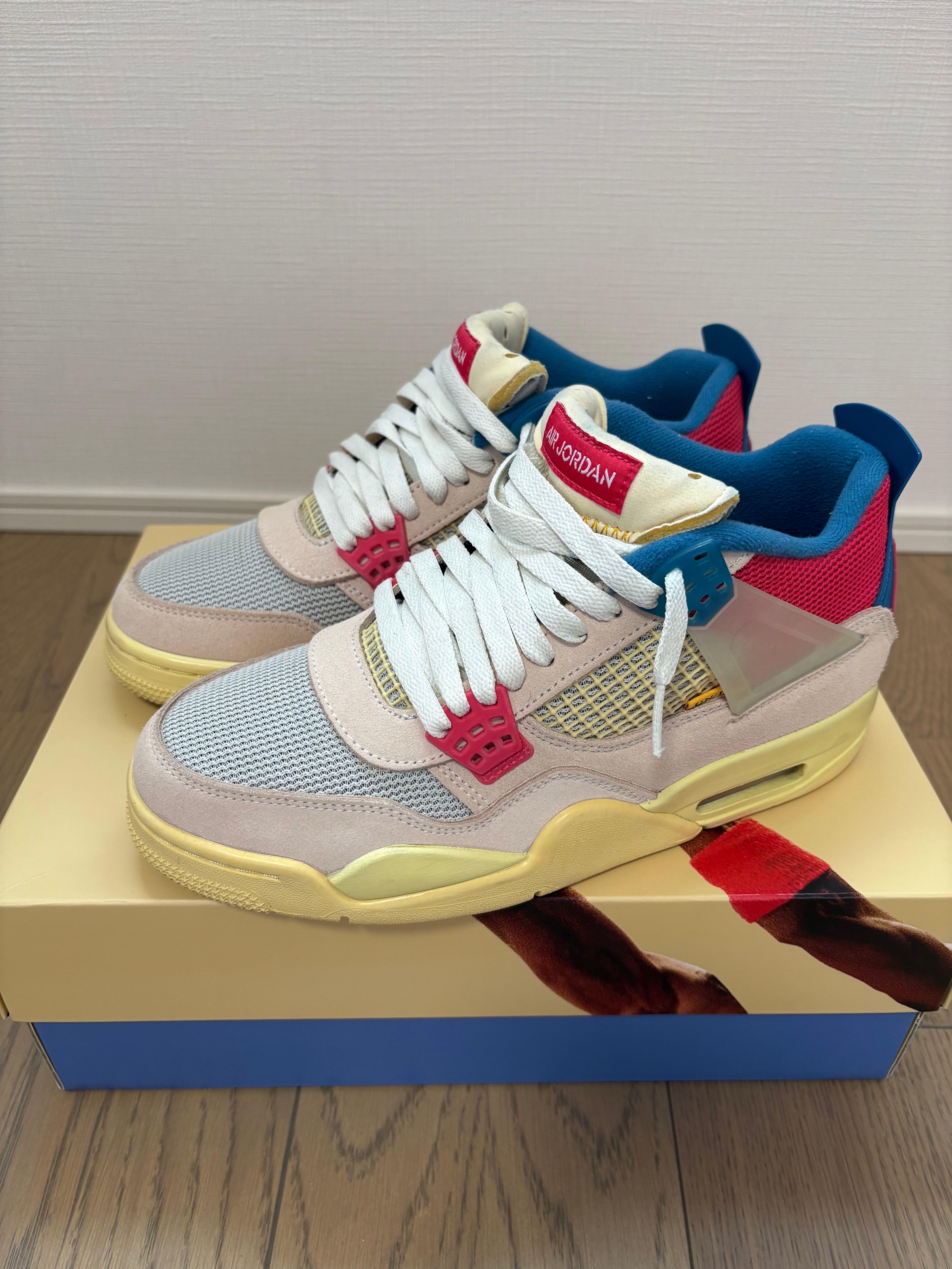 UNION × Nike Air Jordan 4 SP "Guava Ice/Light Fusion Red"