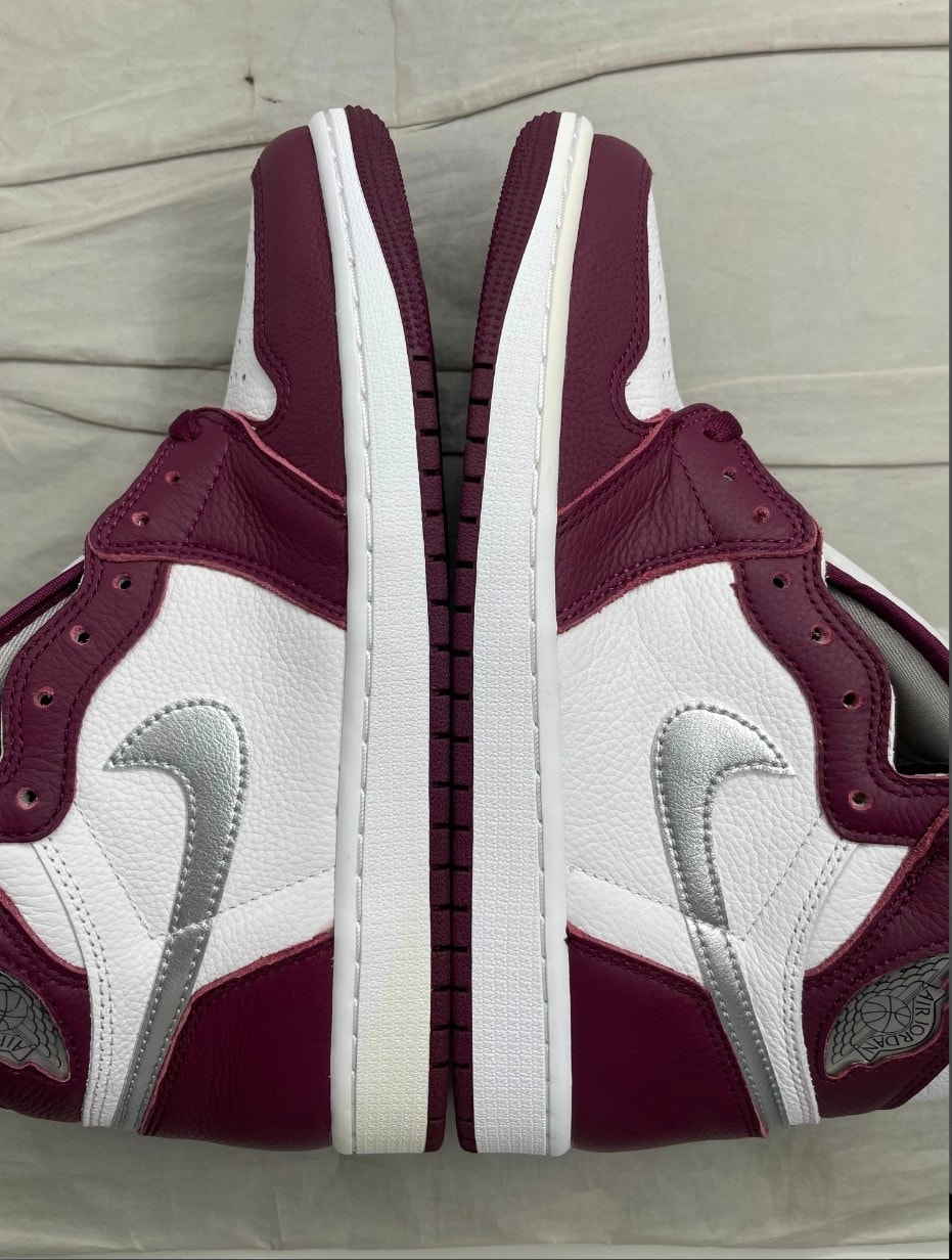 Nike Air Jordan 1 High OG "Bordeaux"