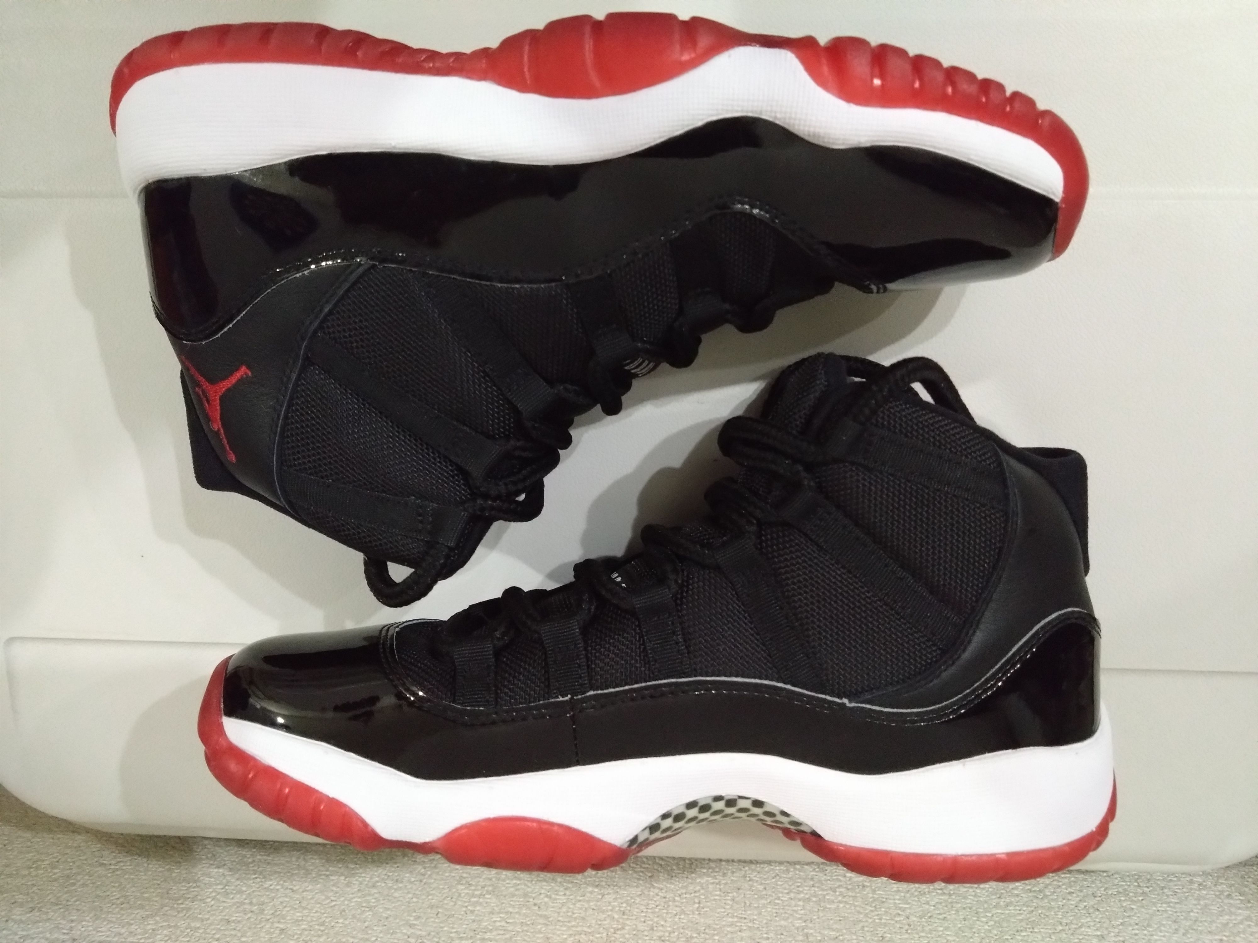 NIKE AIR JORDAN 11 RETRO GS "BRED"
