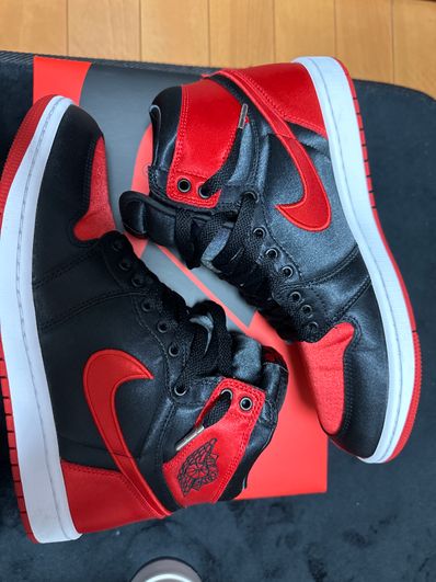 Nike Women's Air Jordan 1 Retro High OG "Satin Bred"