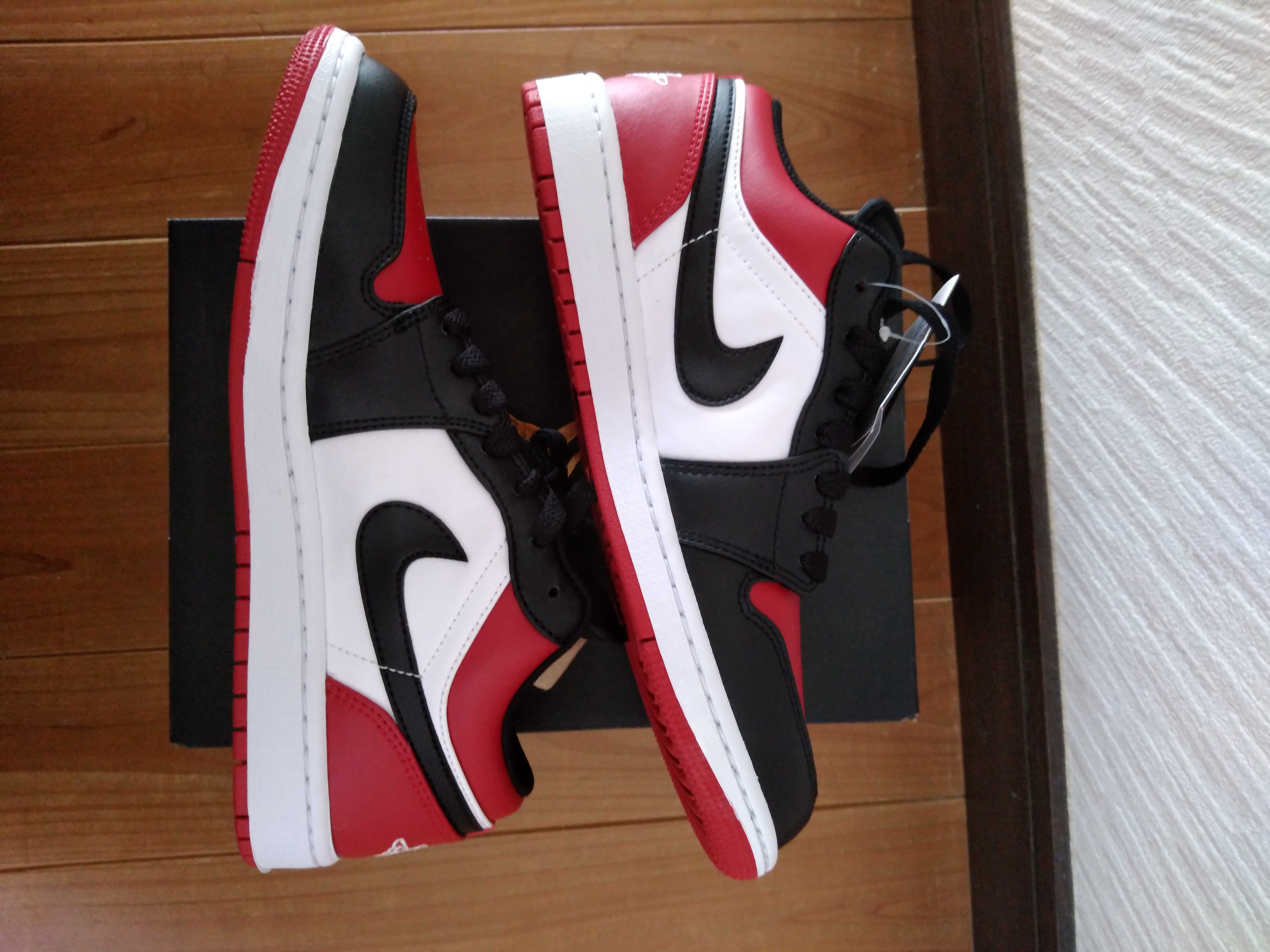 Nike Air Jordan 1 Low "Bred Toe"
