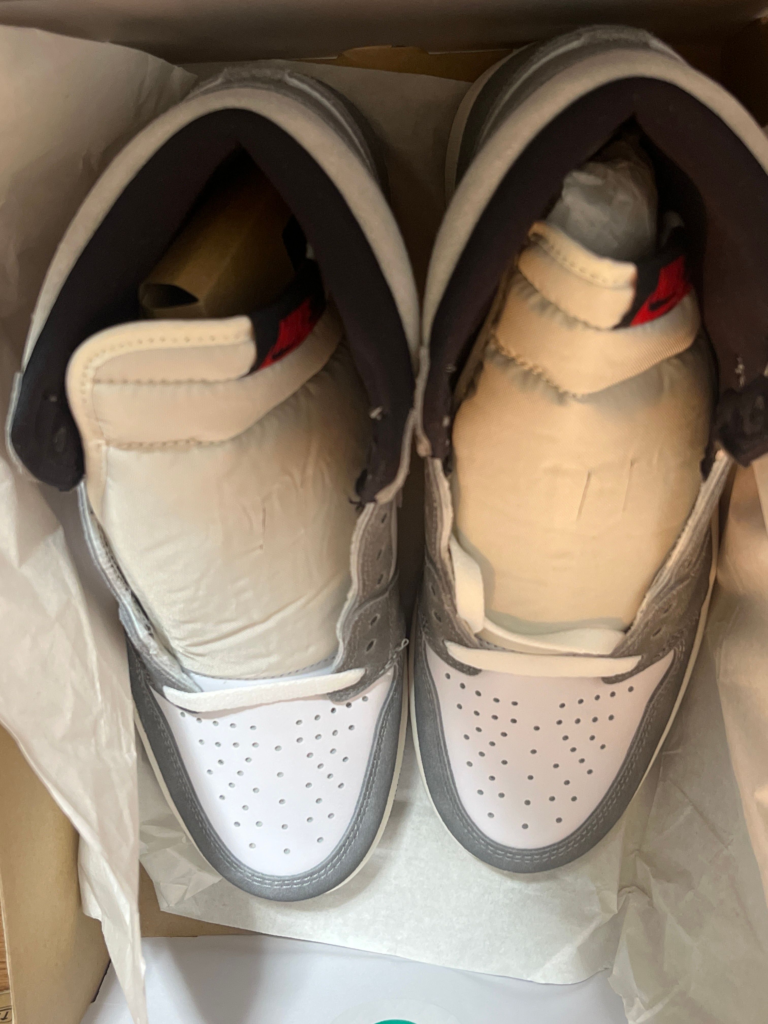 Nike Air Jordan 1 Retro High OG "Black and Smoke Grey"