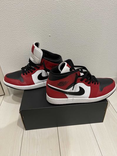 Nike Air Jordan 1 Mid "Chicago Black Toe"