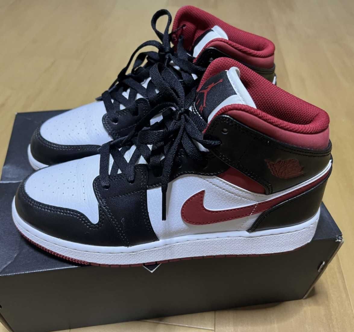 NIKE GS AIR JORDAN 1 MID 